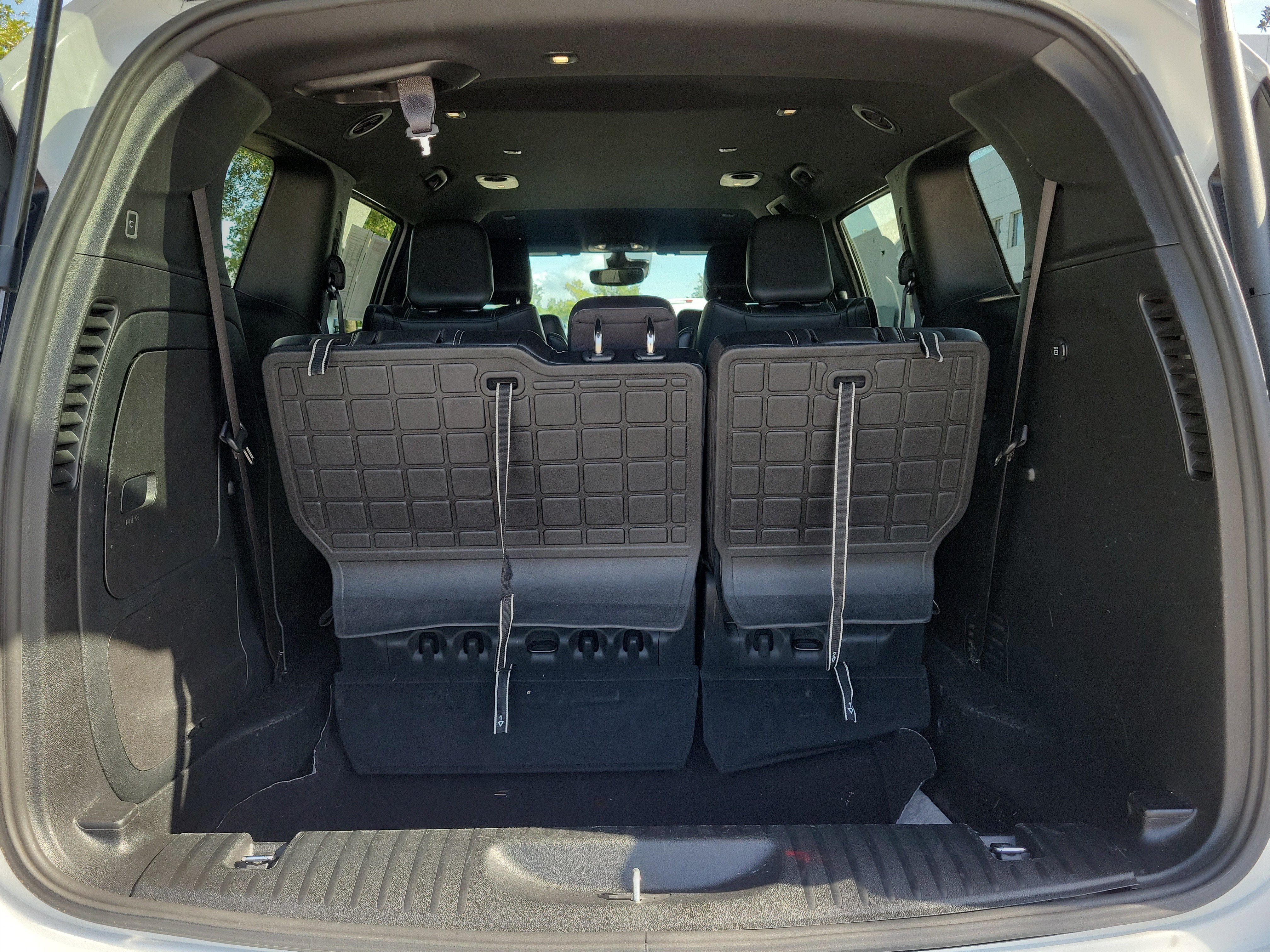 2024 Chrysler Pacifica Hybrid S Appearance Pkg
