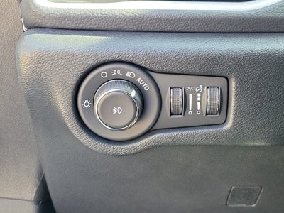 2024 Chrysler Pacifica Hybrid S Appearance Pkg