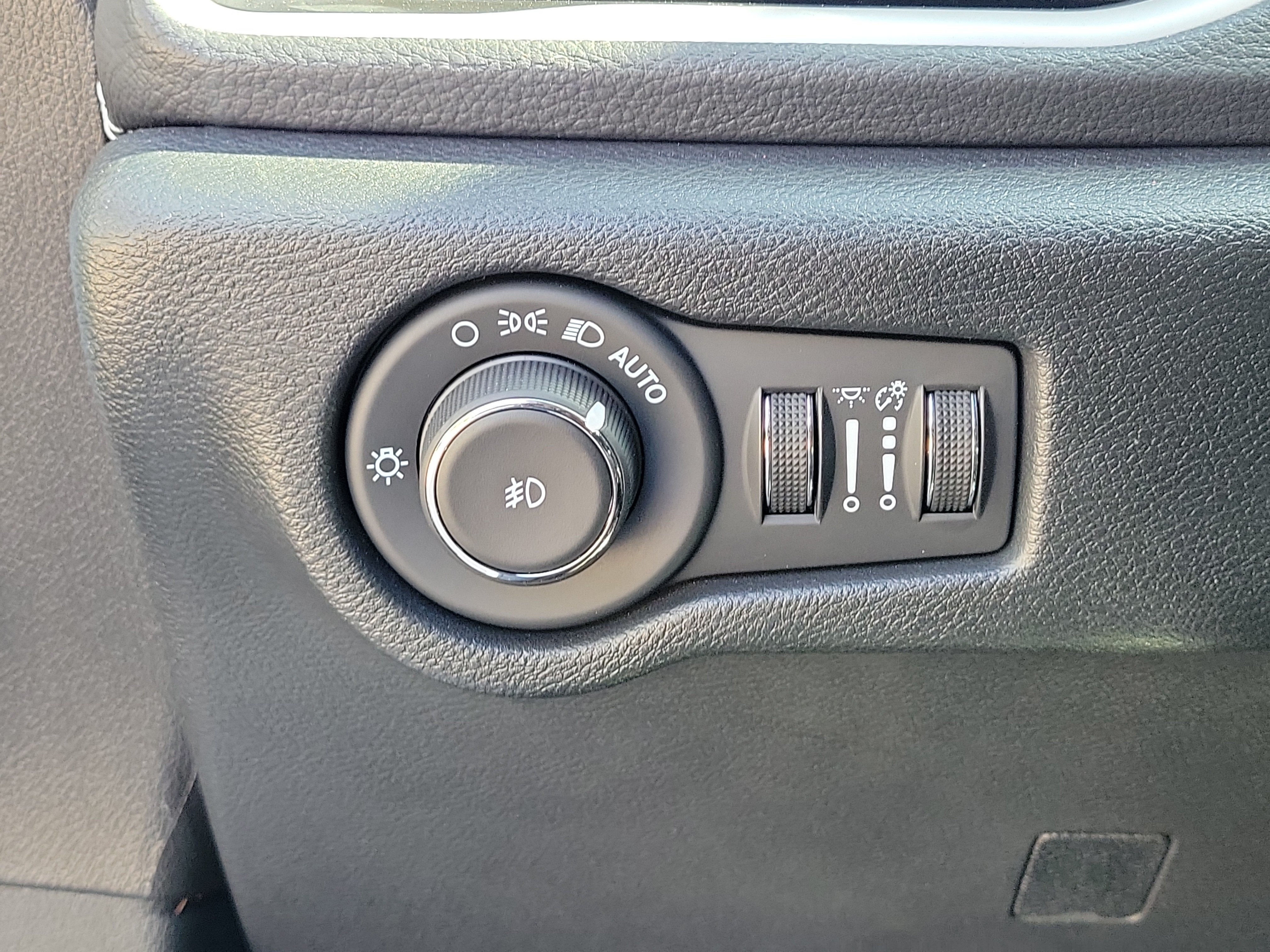 2024 Chrysler Pacifica Hybrid S Appearance Pkg