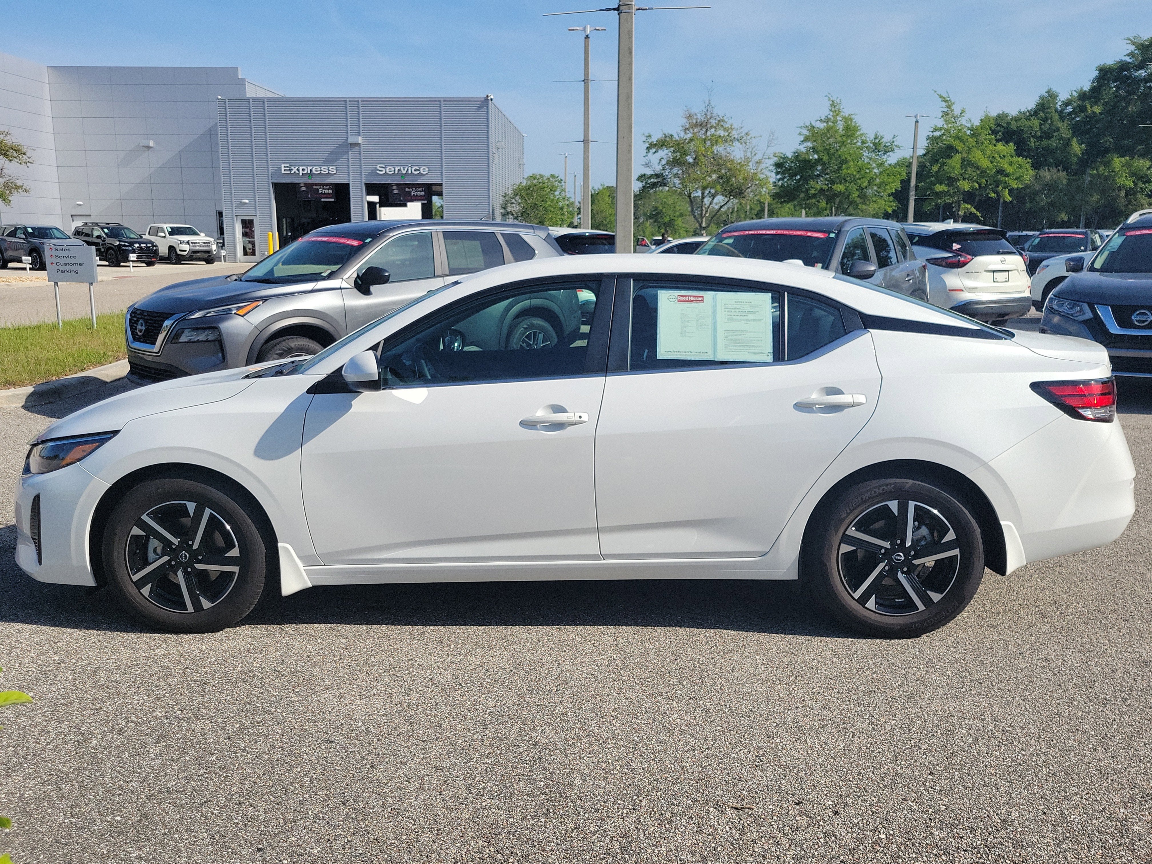 2025 Nissan Sentra SV