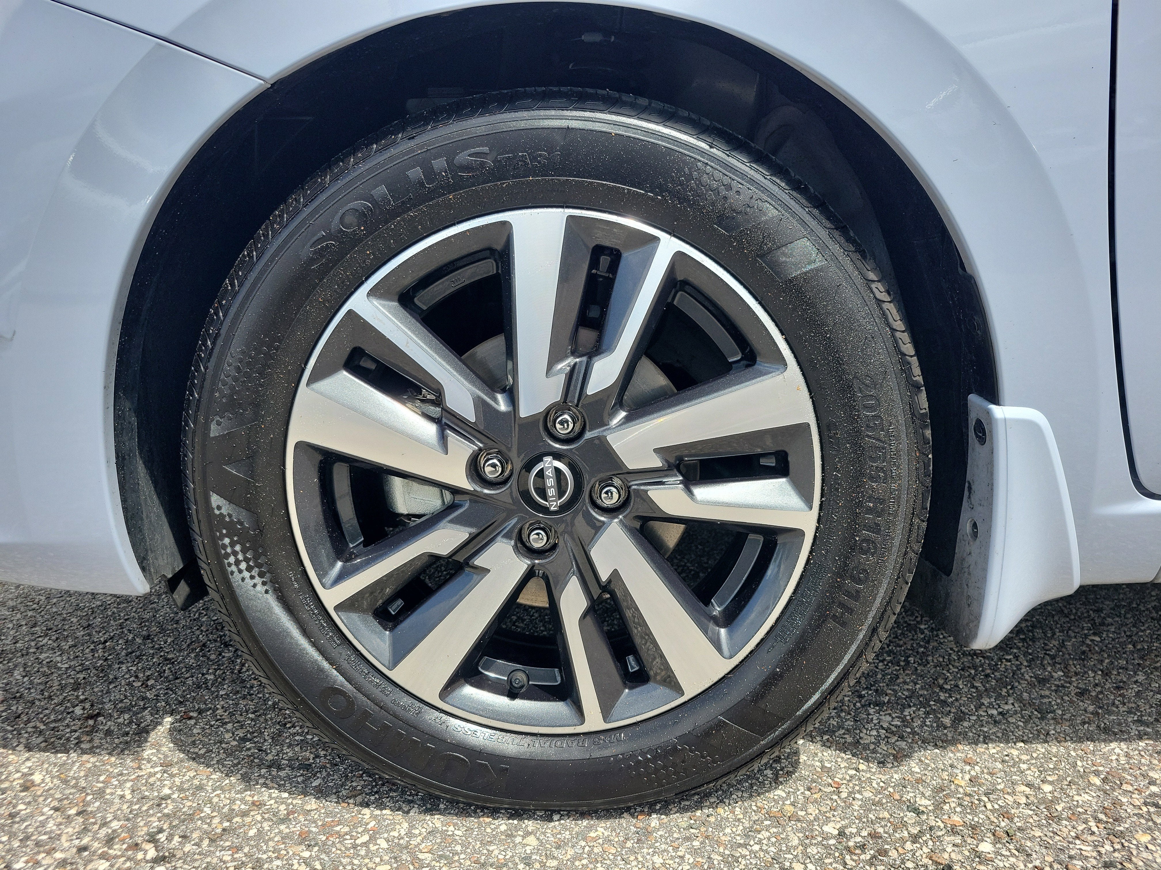 2024 Nissan Versa SV
