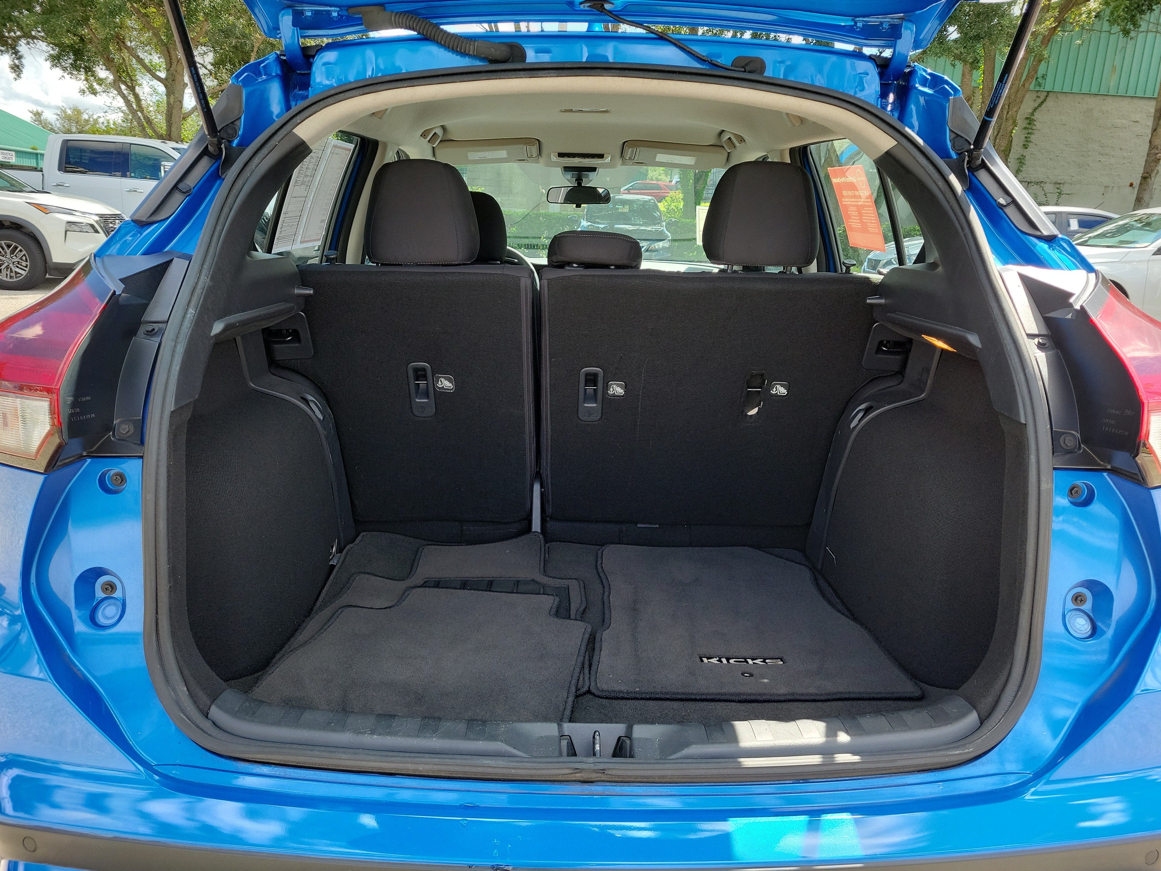 2021 Nissan Kicks S