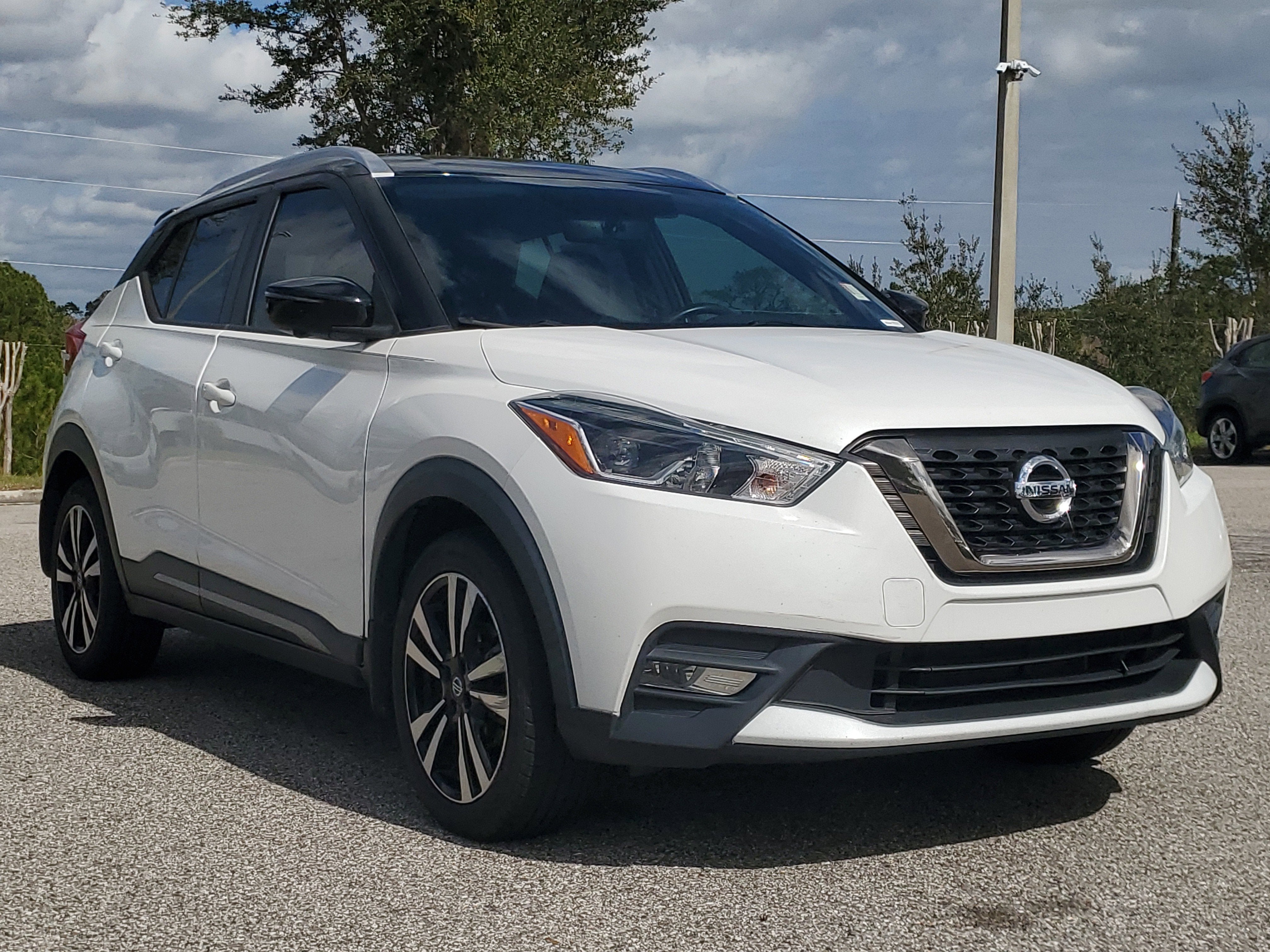 2019 Nissan Kicks SR