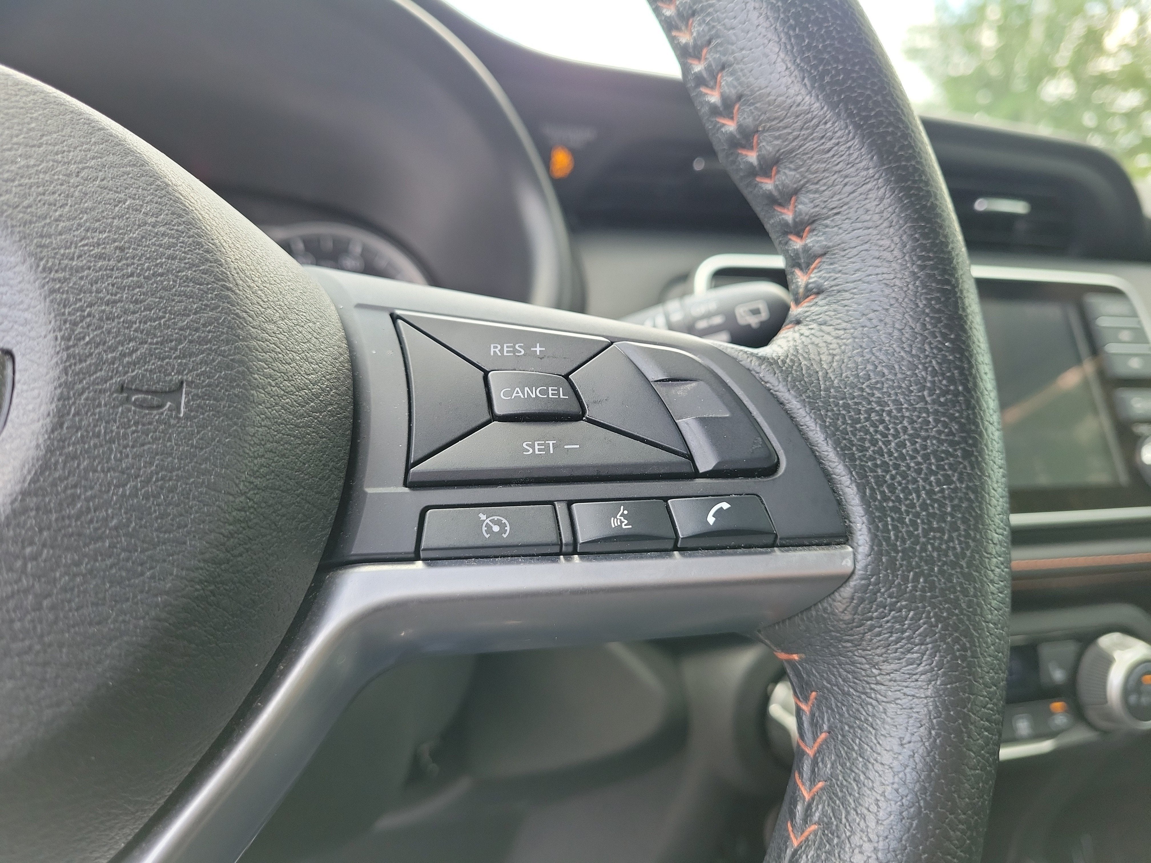 2019 Nissan Kicks SR