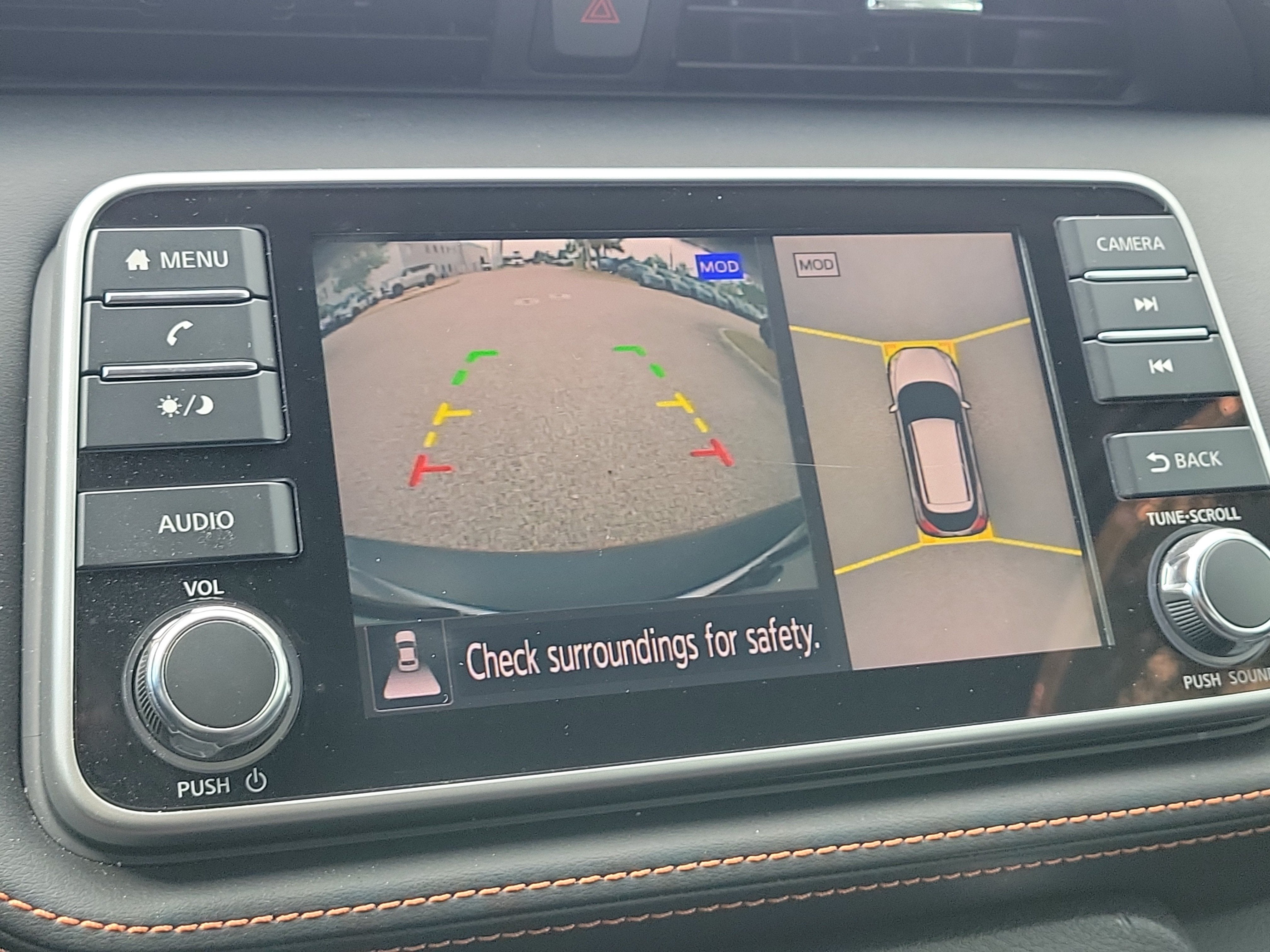 2019 Nissan Kicks SR