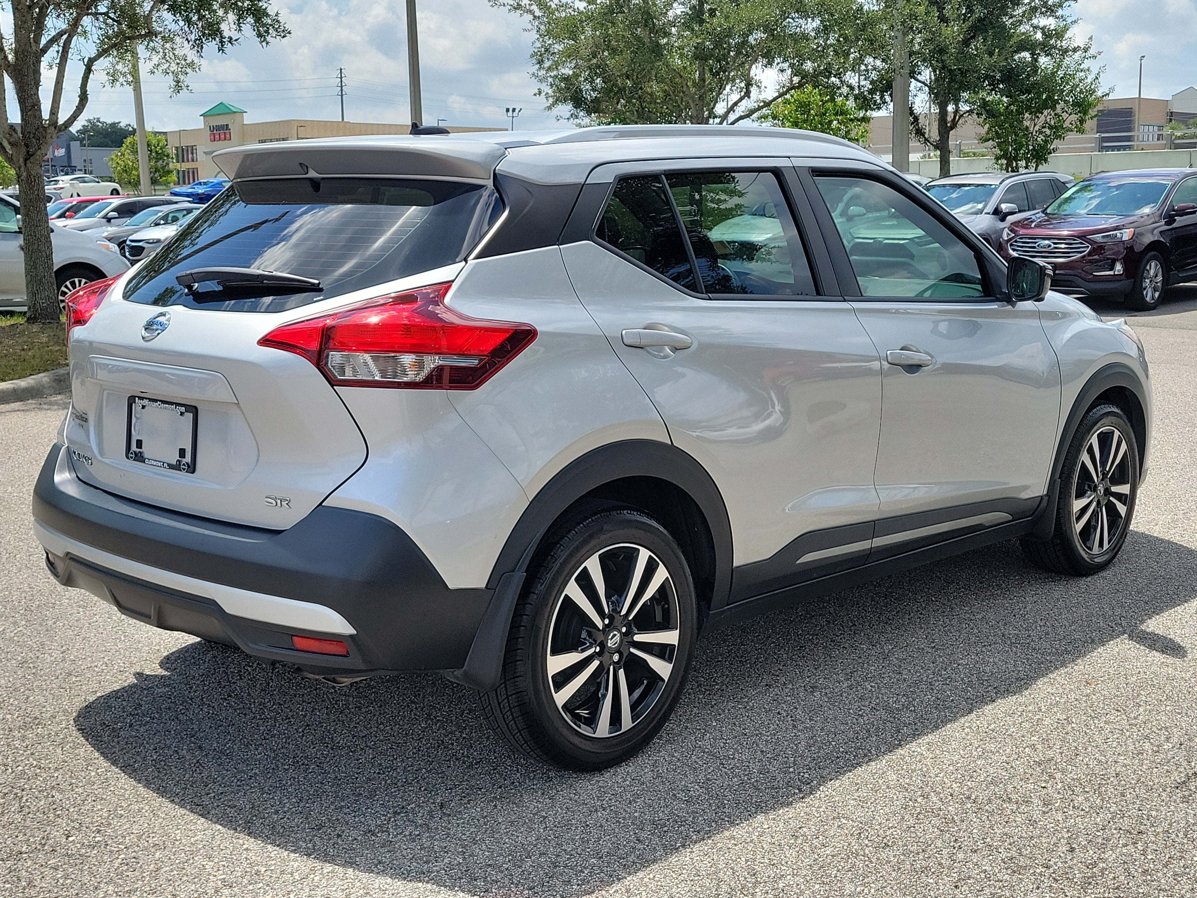 2019 Nissan Kicks SR