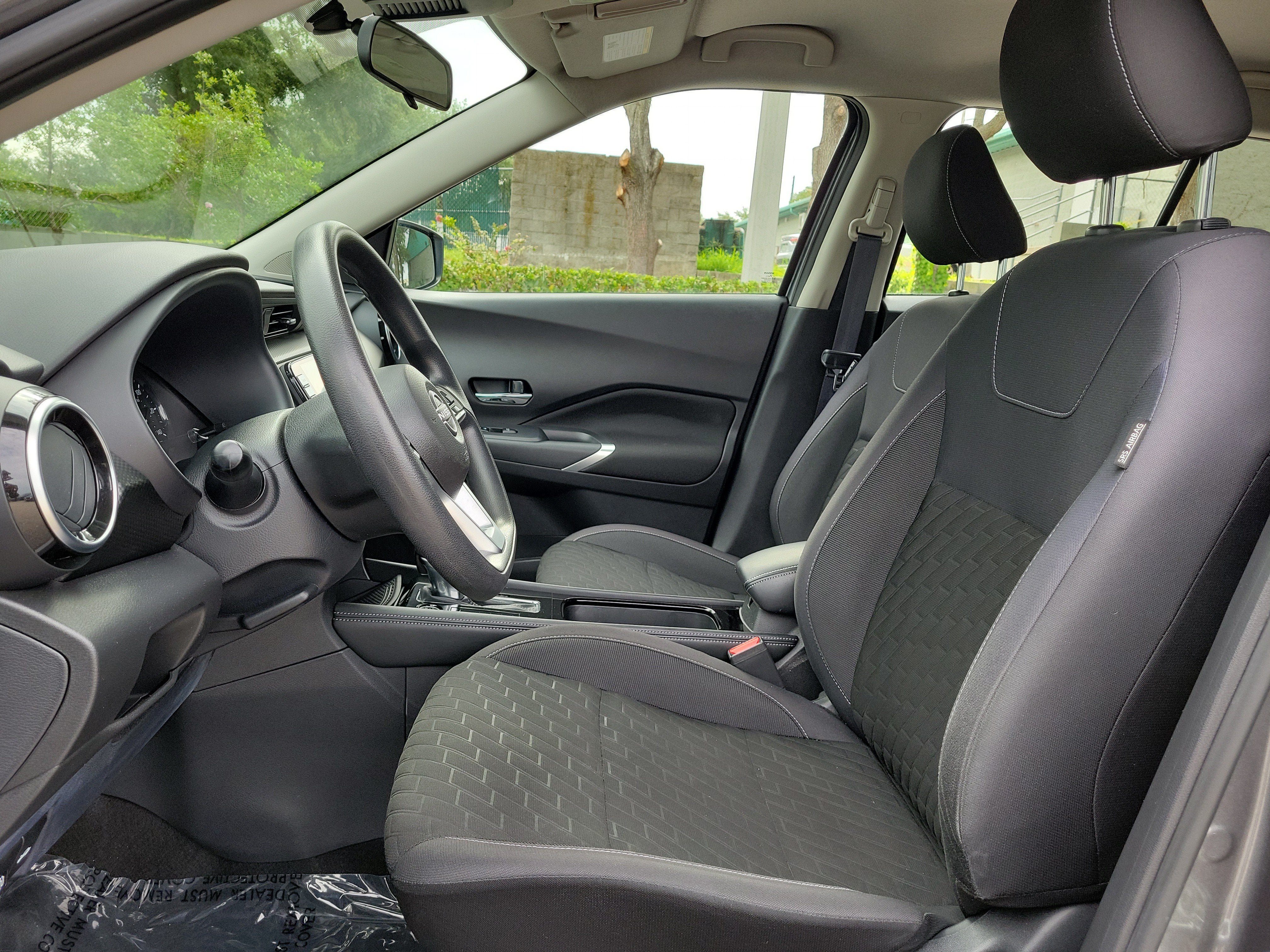 2022 Nissan Kicks SV