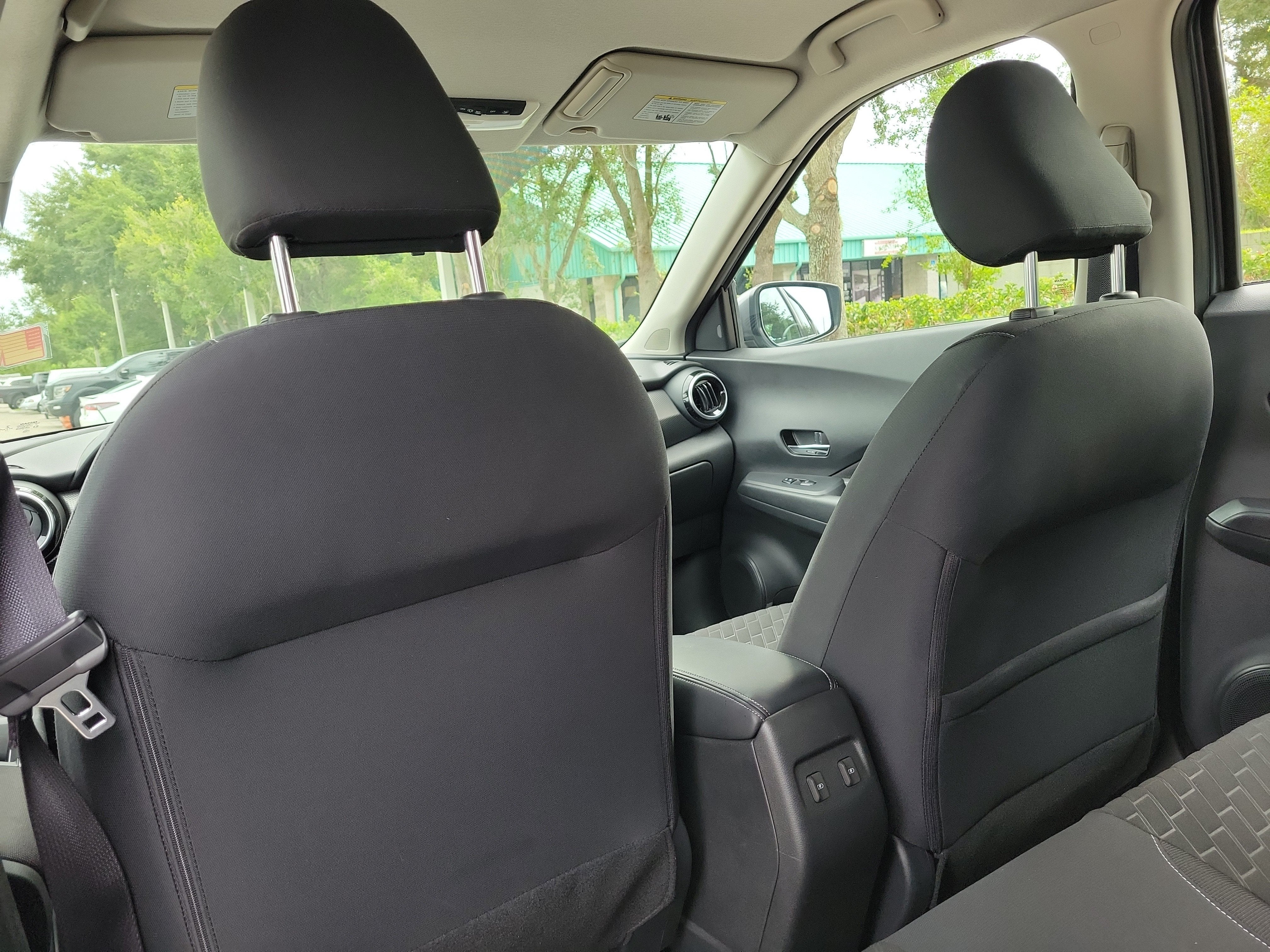 2022 Nissan Kicks SV
