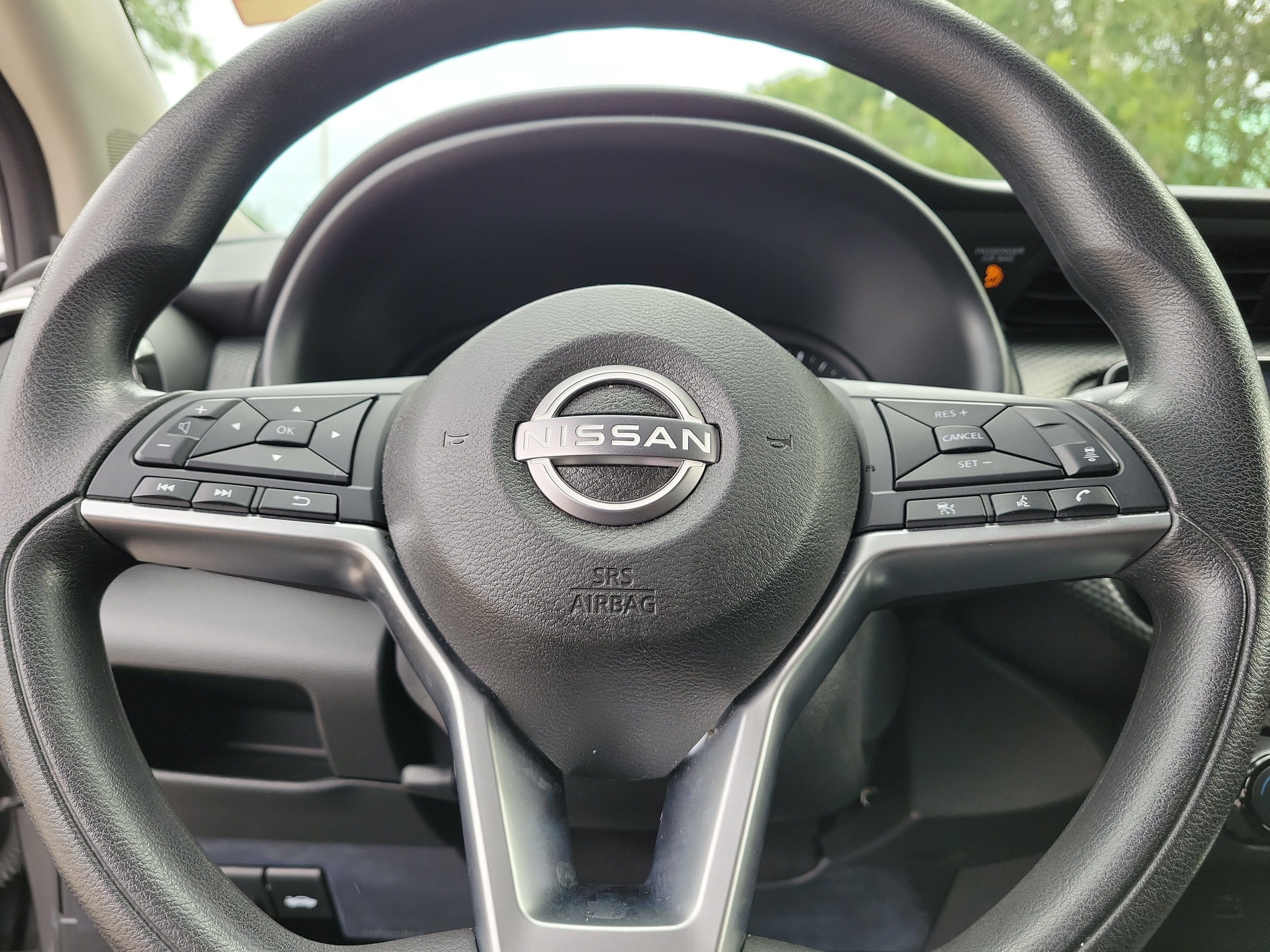 2022 Nissan Kicks SV