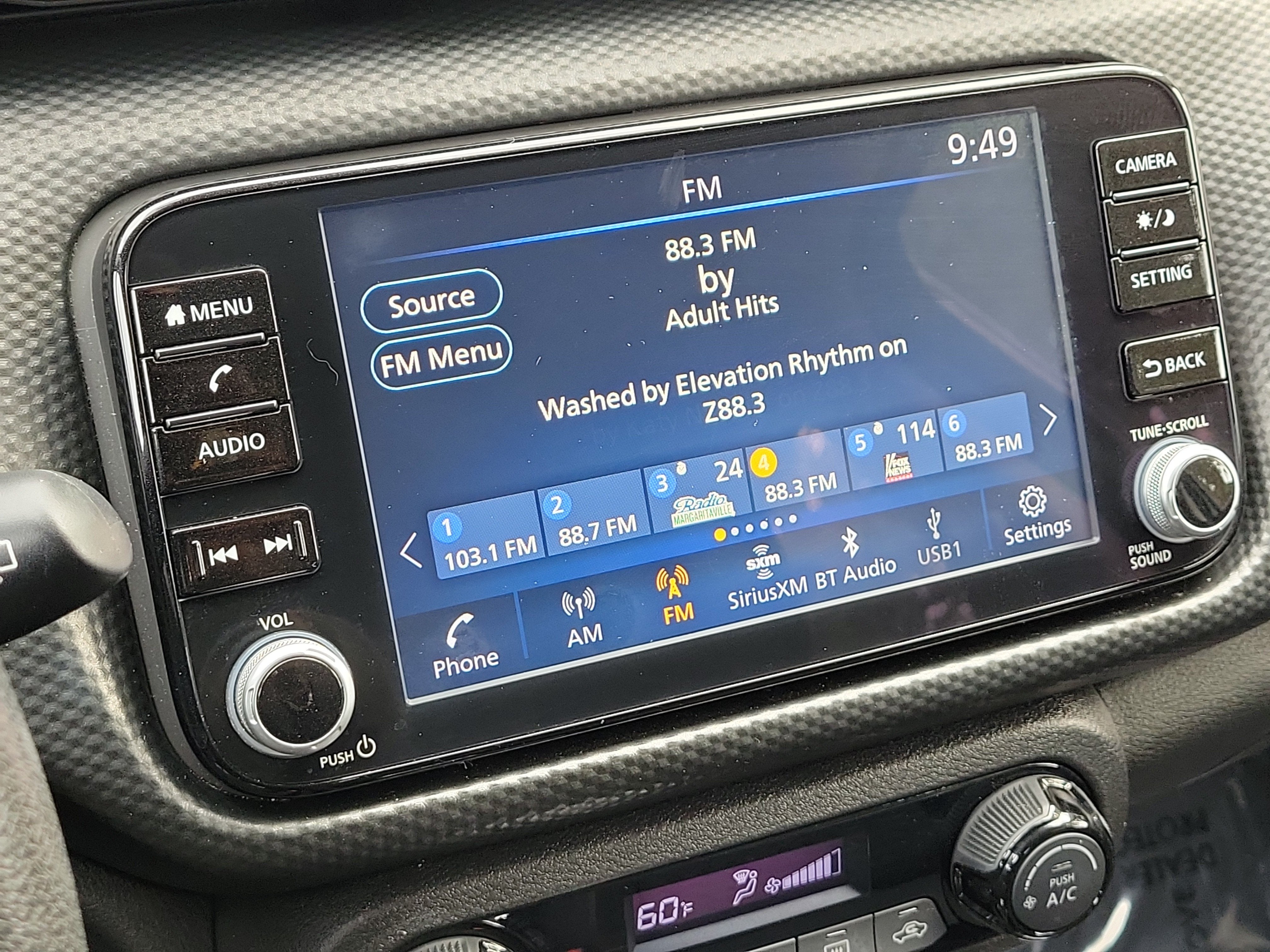 2022 Nissan Kicks SV
