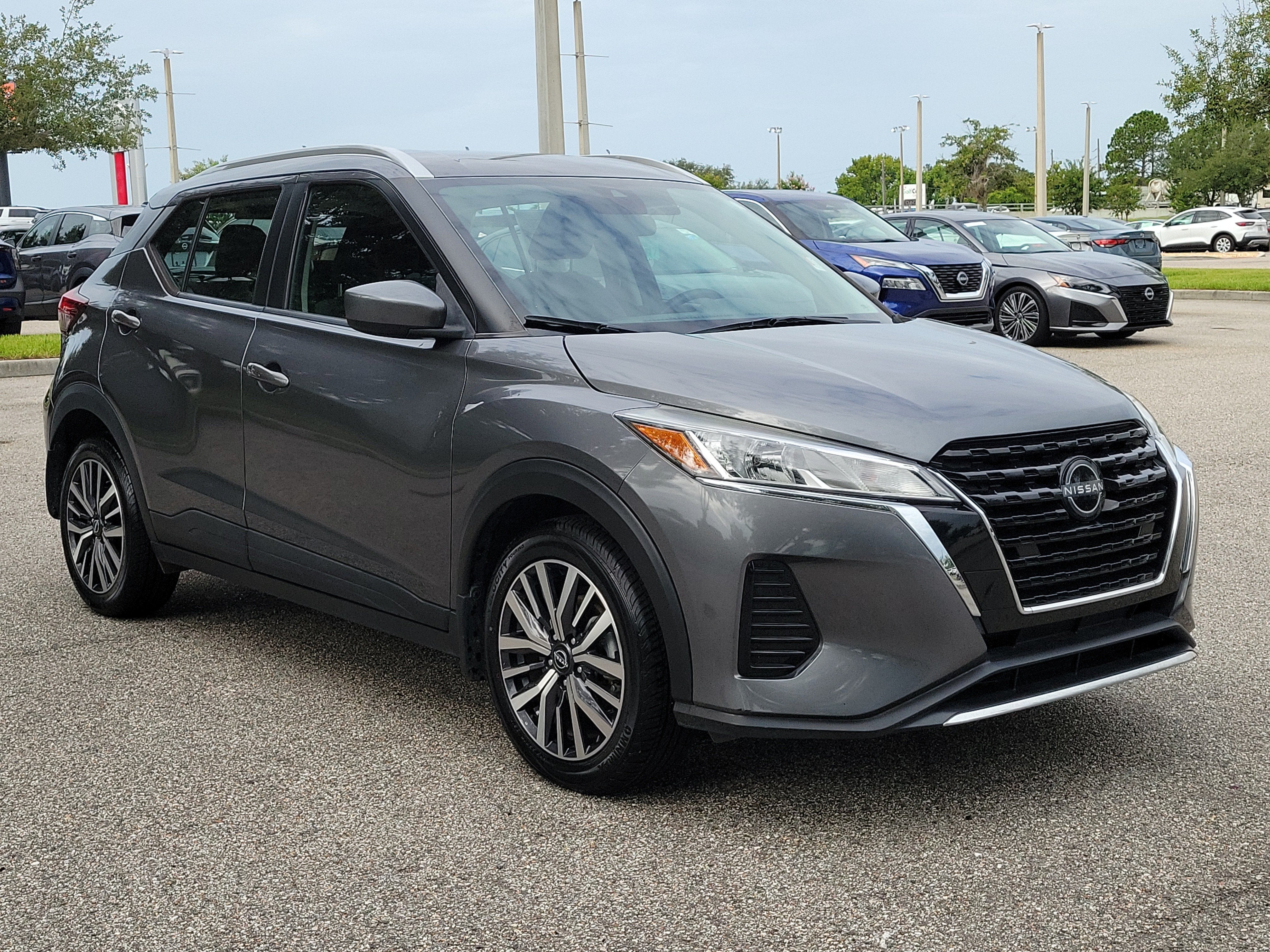 2022 Nissan Kicks SV