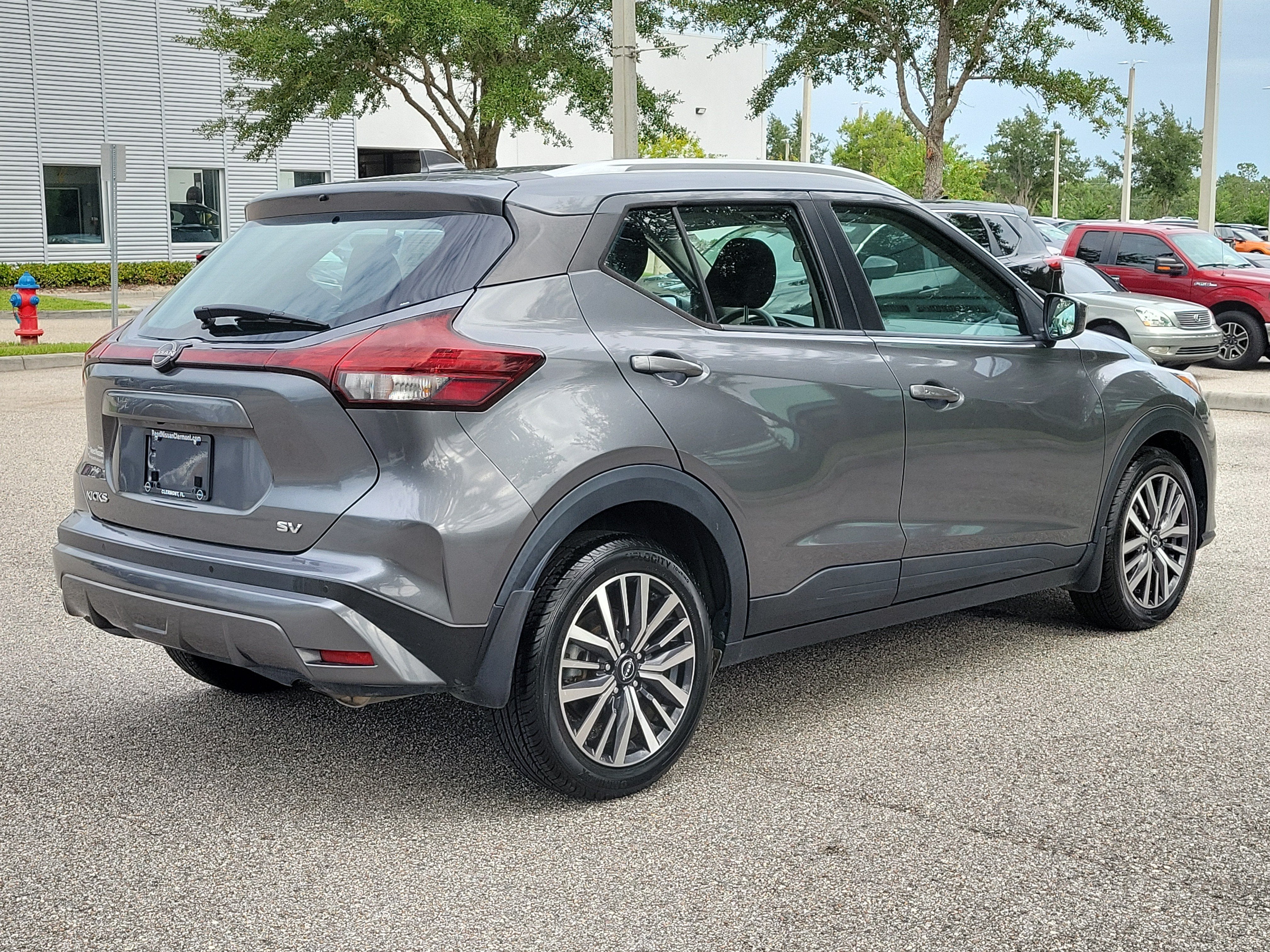 2022 Nissan Kicks SV