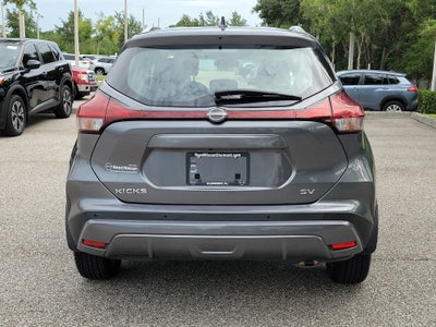 2022 Nissan Kicks SV