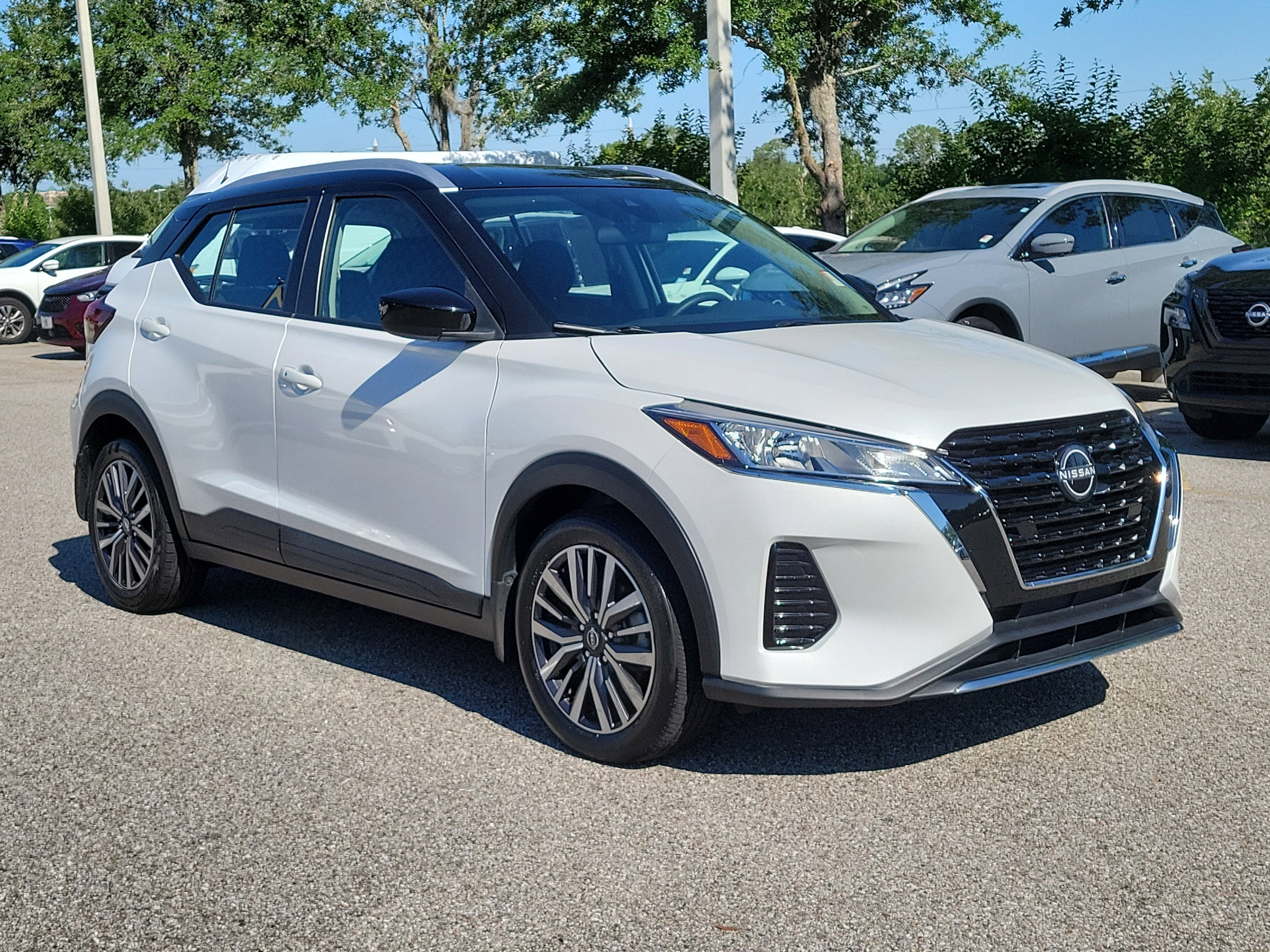 2023 Nissan Kicks SV