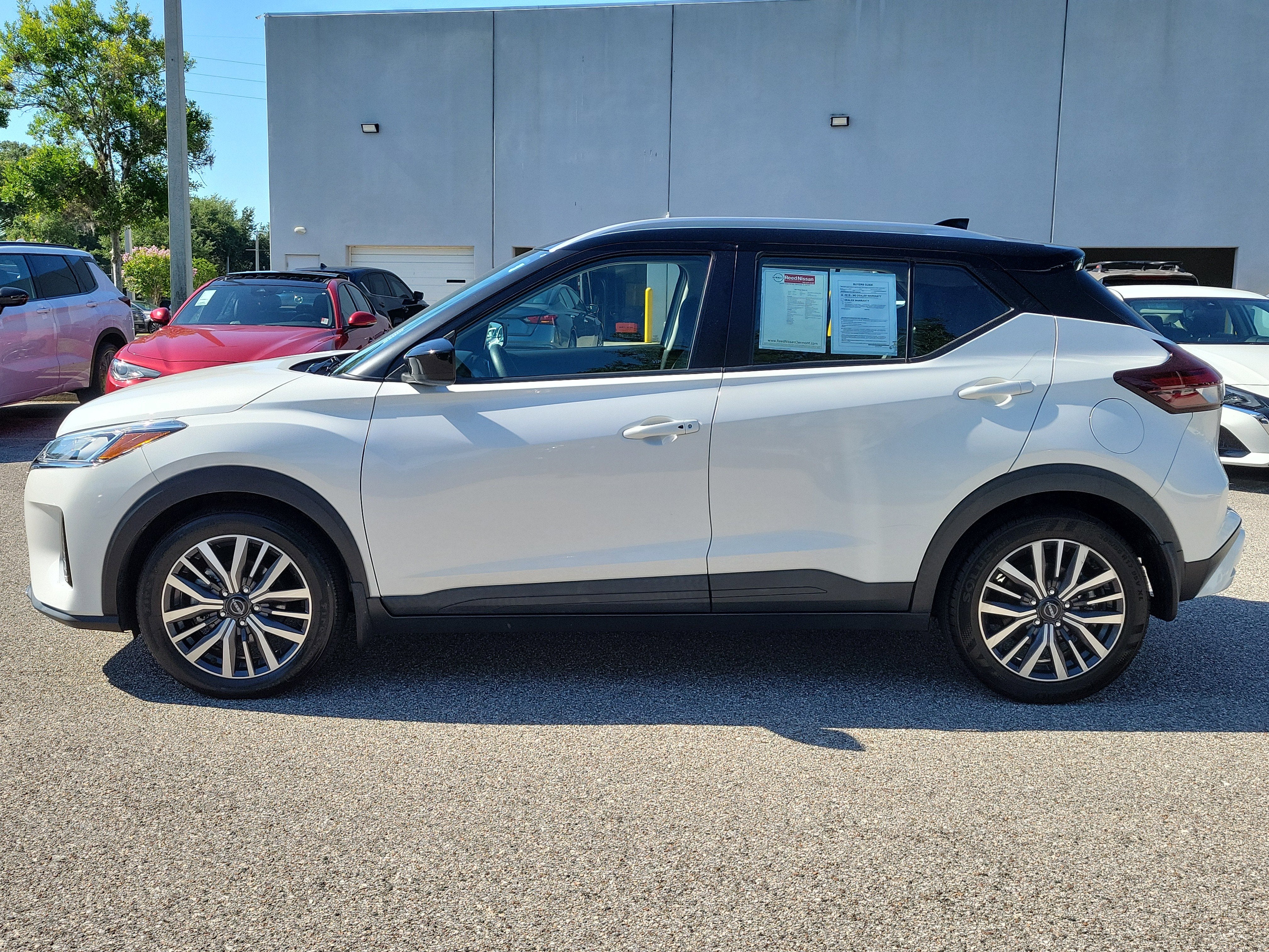 2023 Nissan Kicks SV