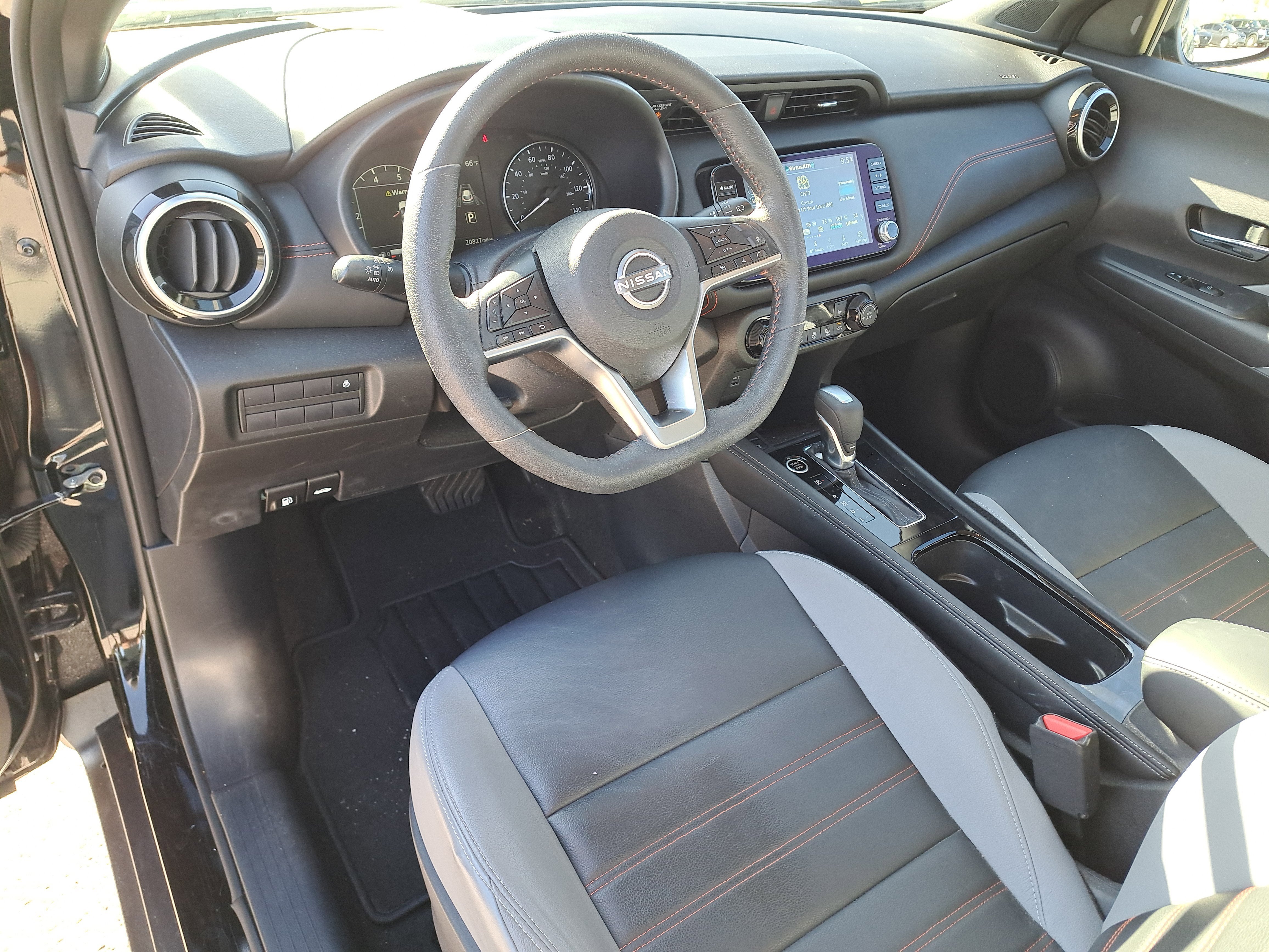 2024 Nissan Kicks SR