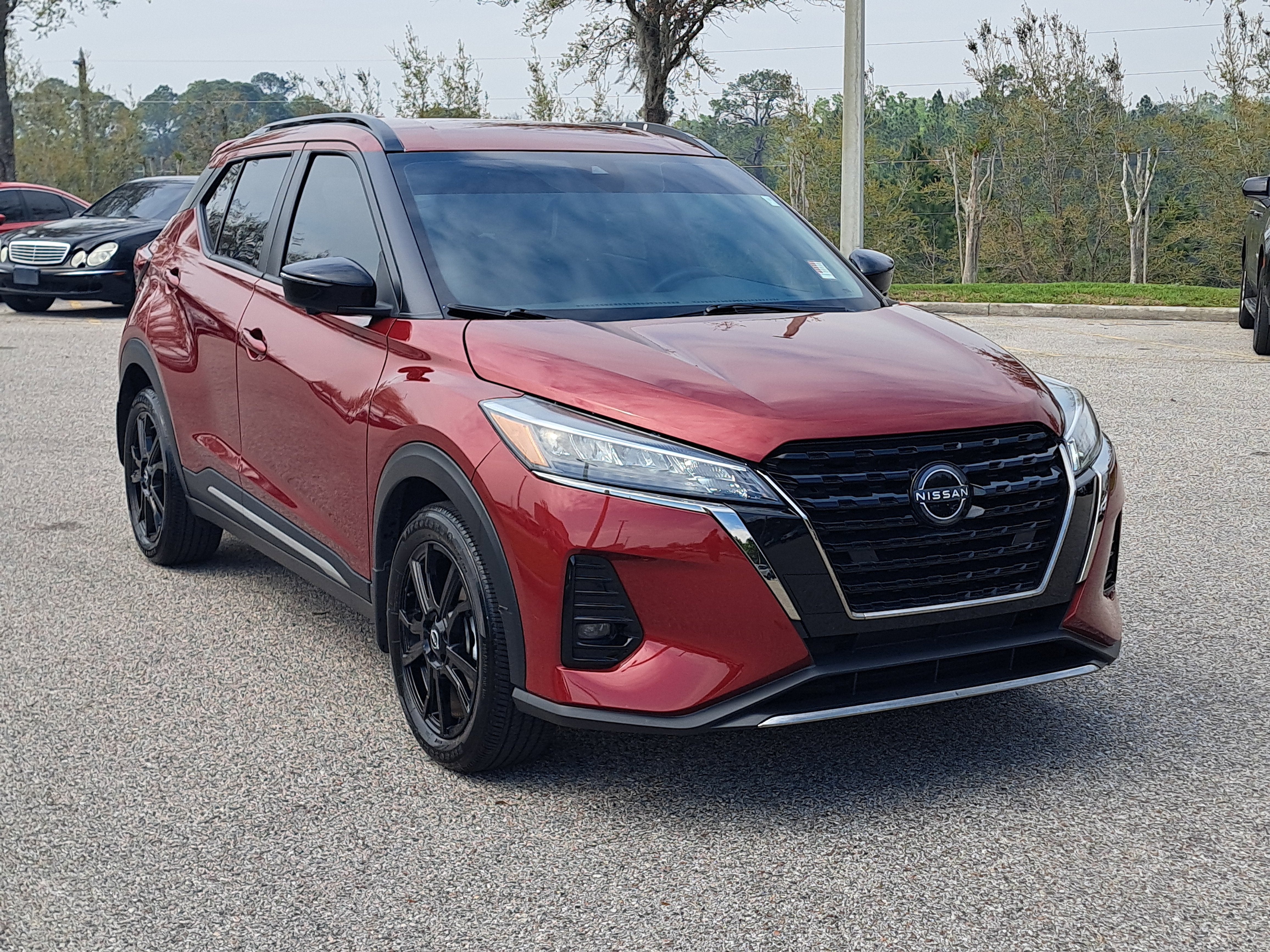 2024 Nissan Kicks SR