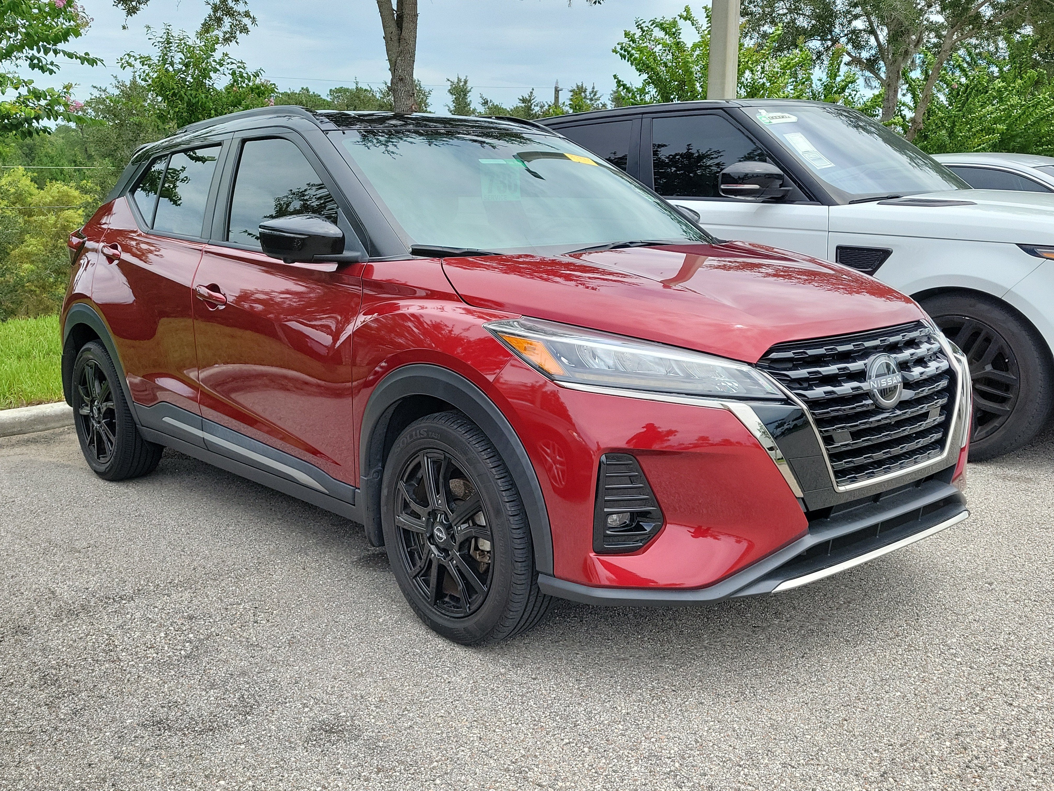 2023 Nissan Kicks SR