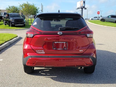 2023 Nissan Kicks SR