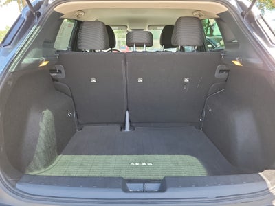 2025 Nissan Kicks S