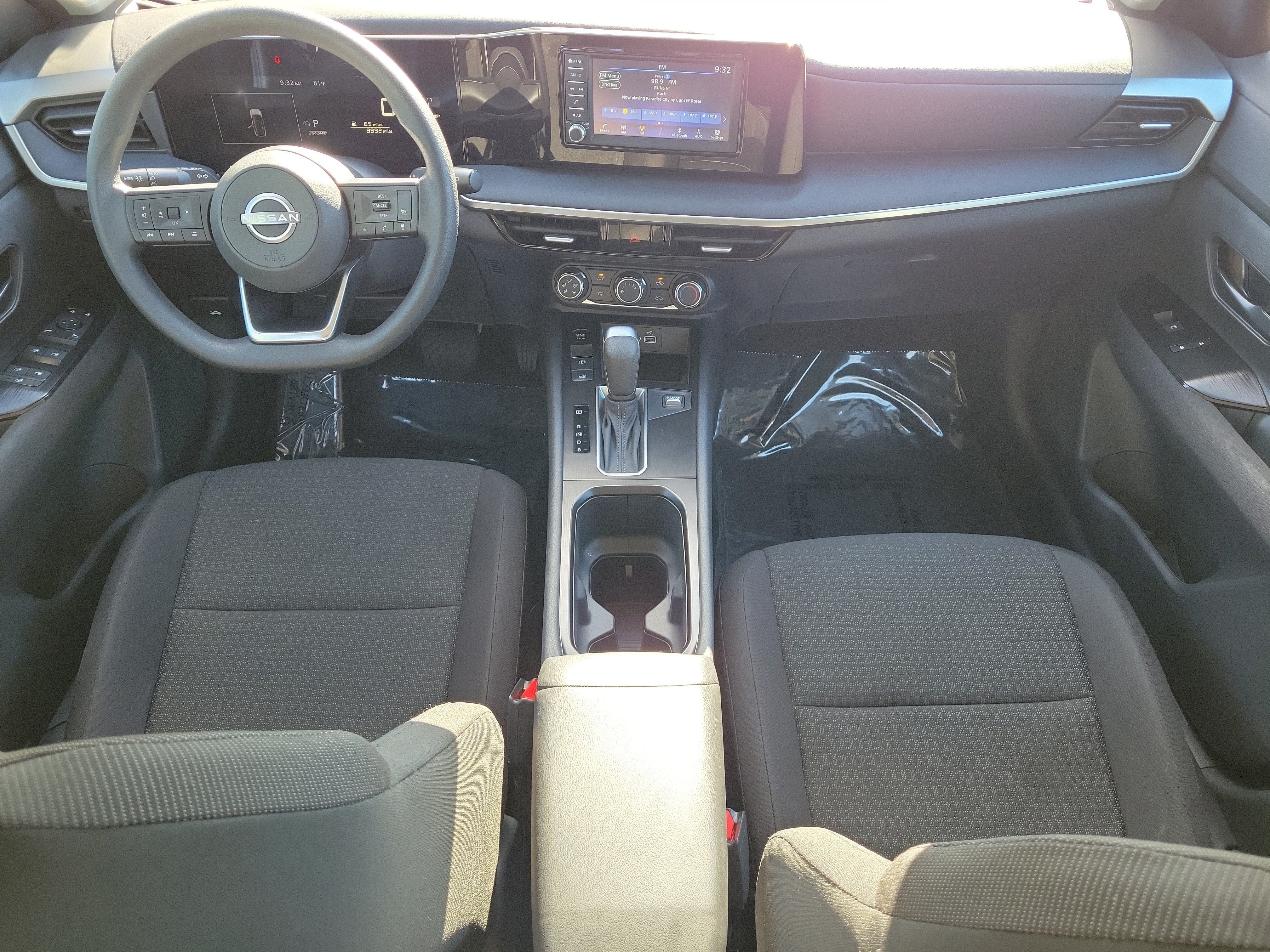 2025 Nissan Kicks S