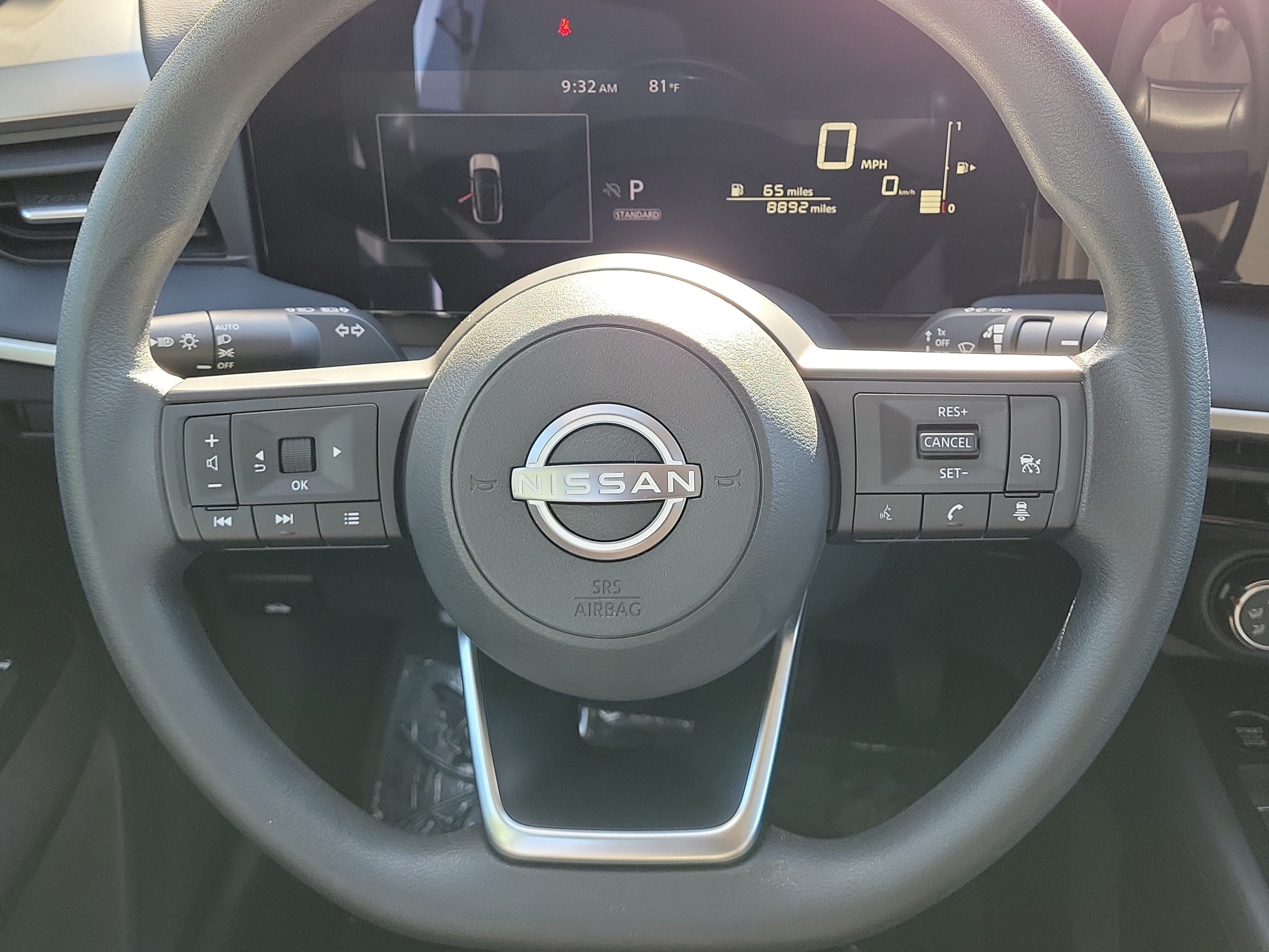 2025 Nissan Kicks S