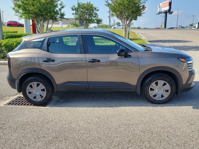 2025 Nissan Kicks S