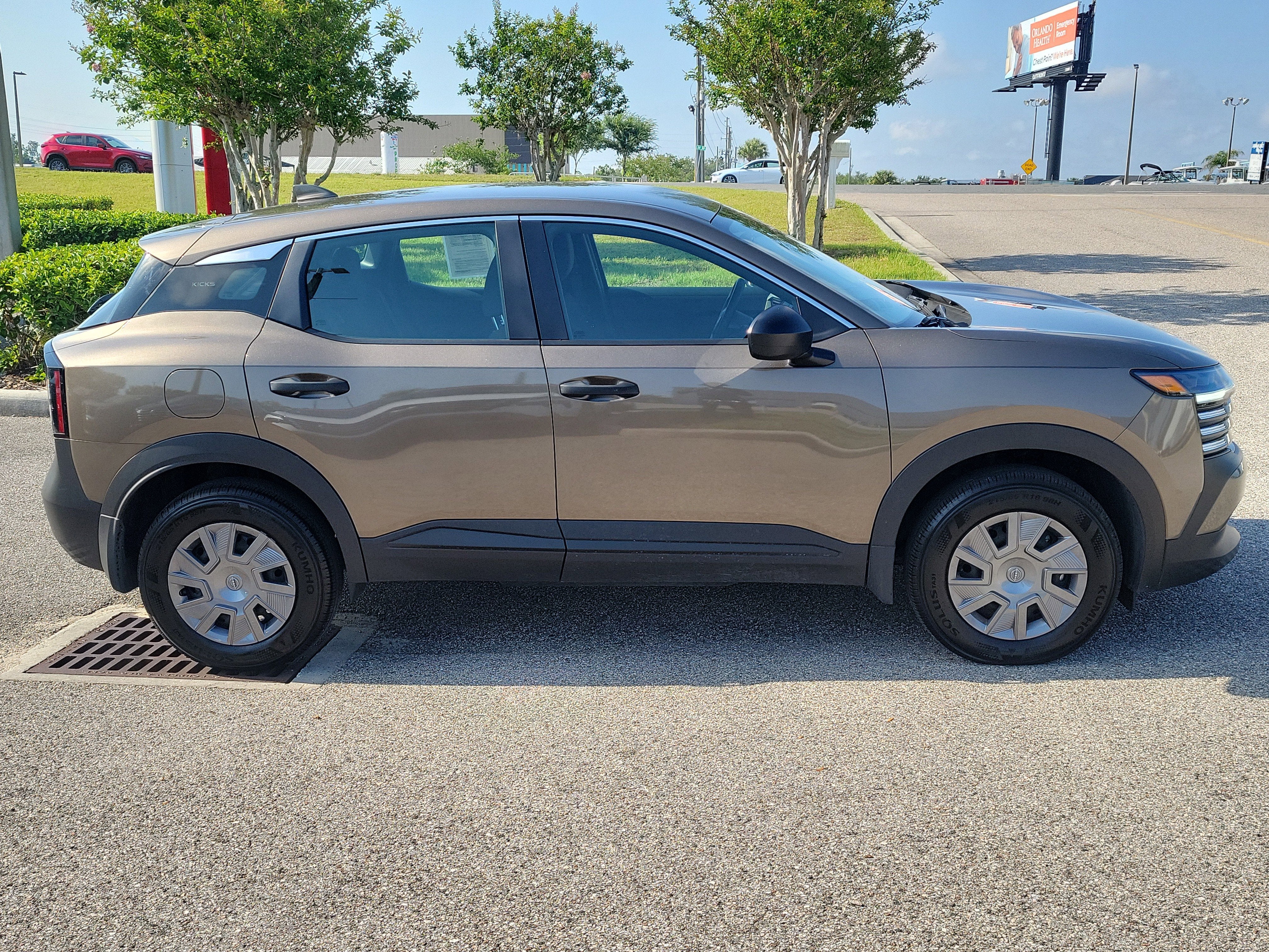 2025 Nissan Kicks S