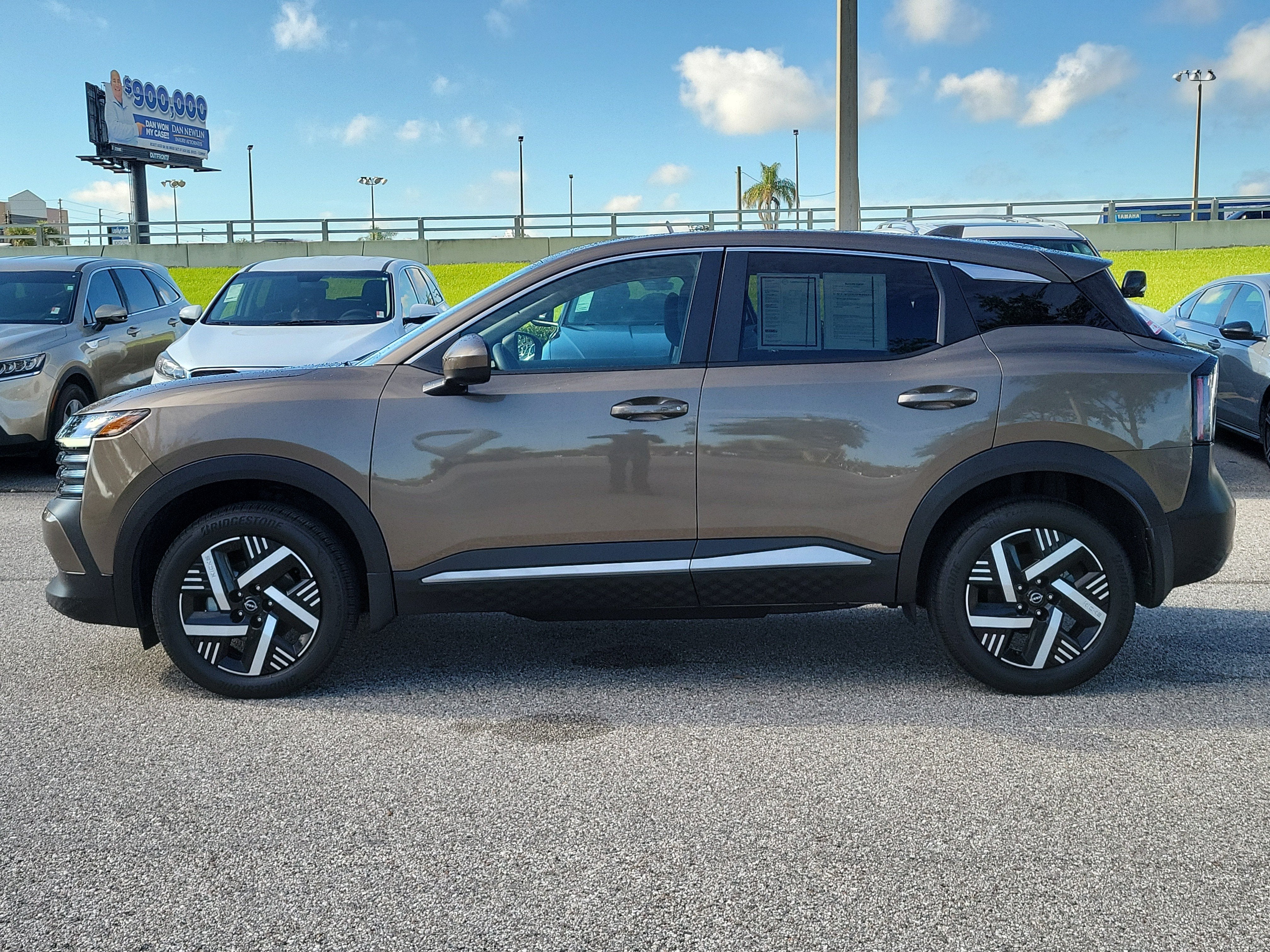 2025 Nissan Kicks SV