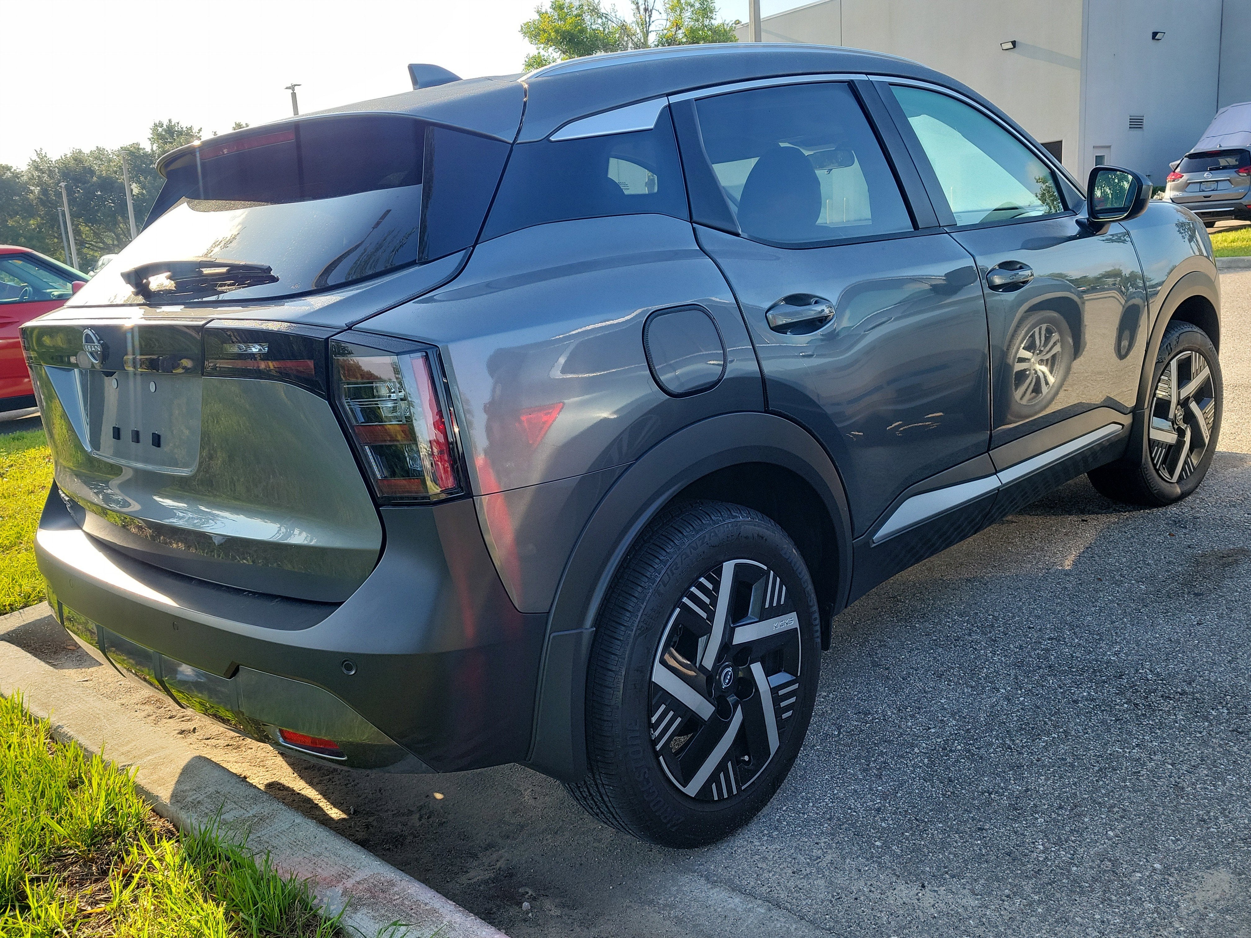 2025 Nissan Kicks SV