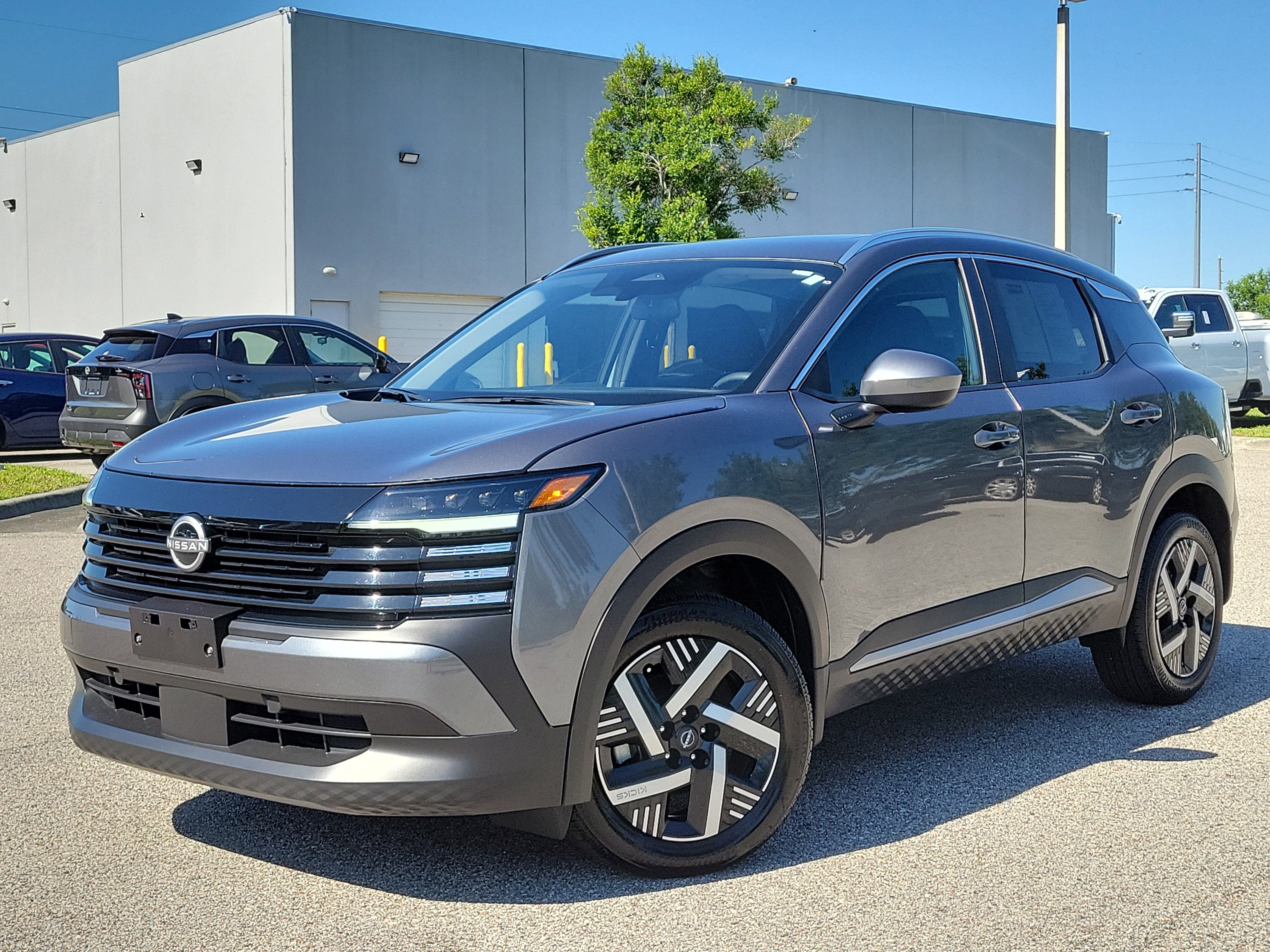 2025 Nissan Kicks SV