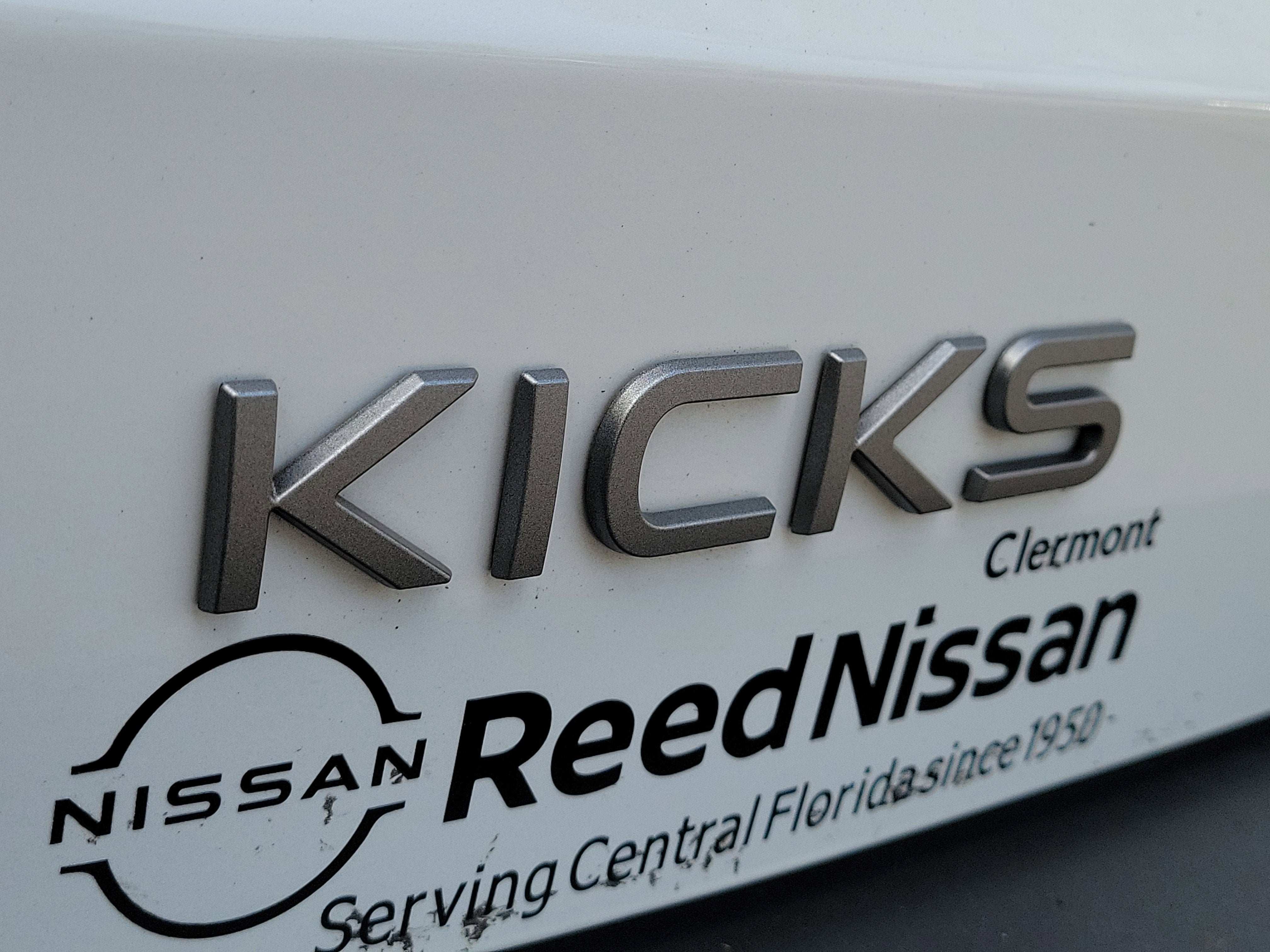 2025 Nissan Kicks SV