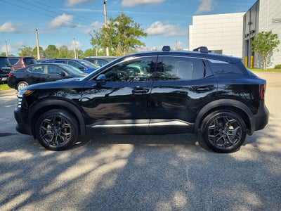 2025 Nissan Kicks SR