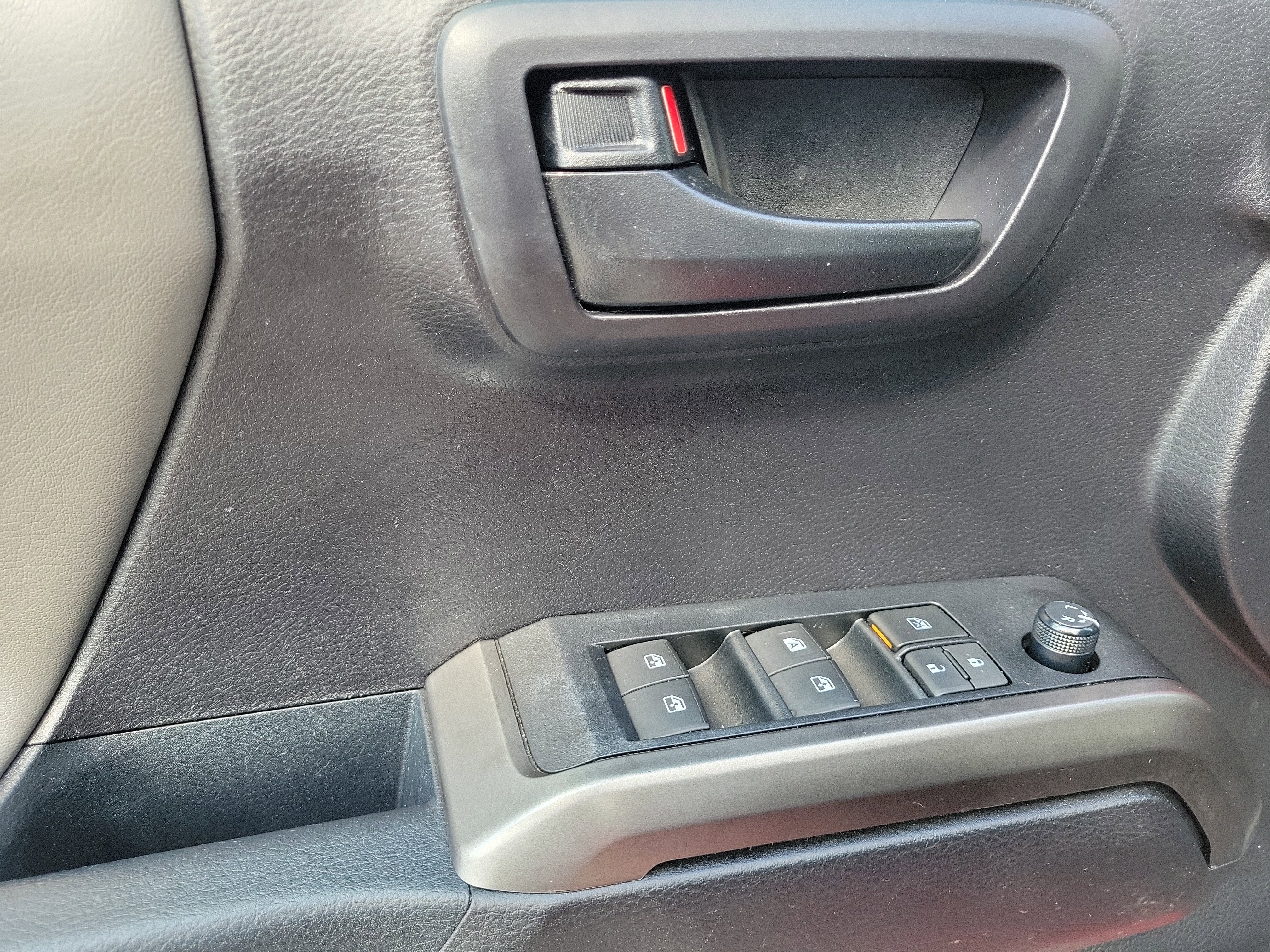 2021 Toyota Tacoma 4WD SR5