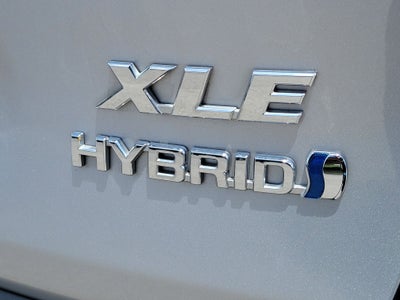 2022 Toyota RAV4 Hybrid XLE