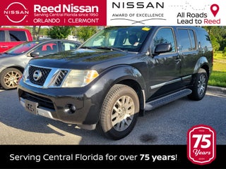 2012 Nissan Pathfinder LE
