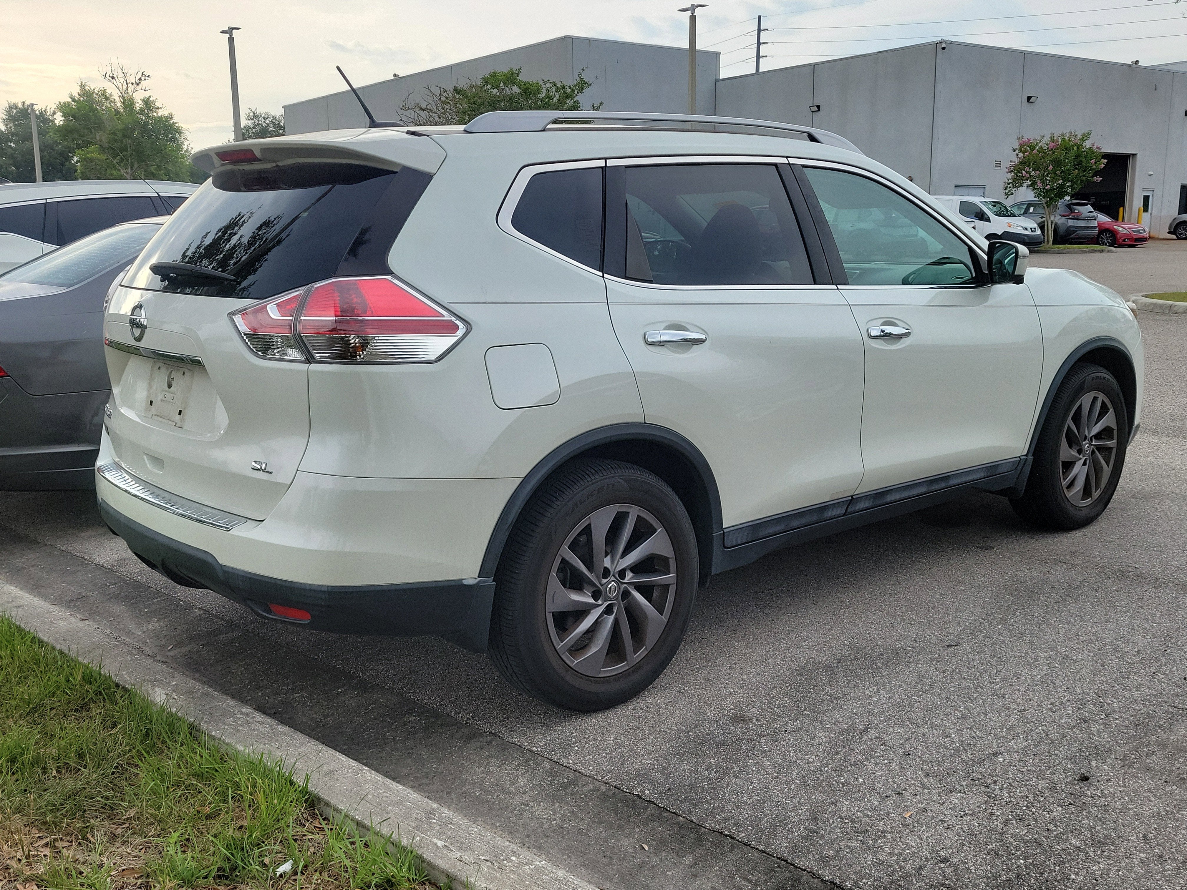 2016 Nissan Rogue SL