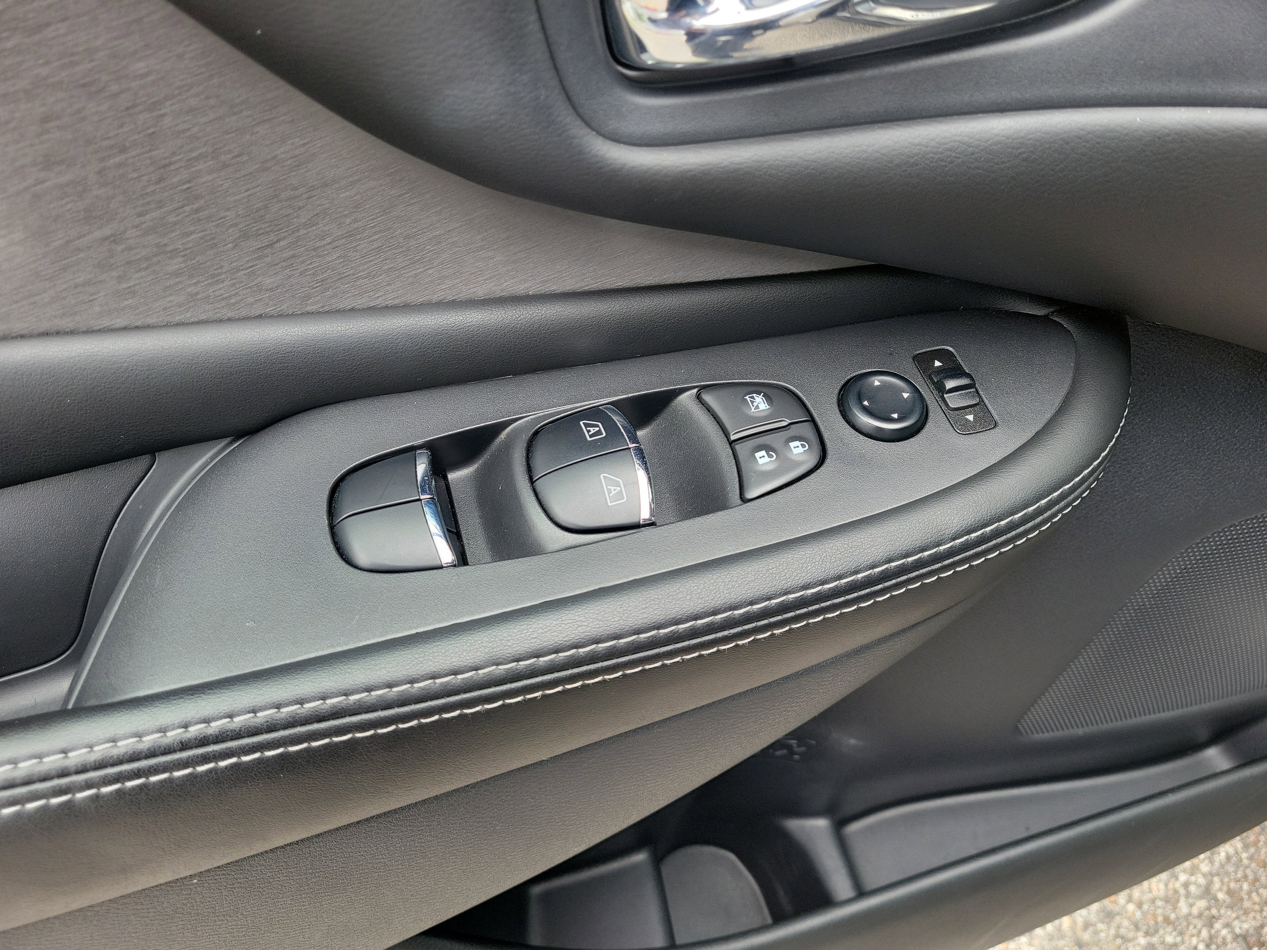 2022 Nissan Murano SL