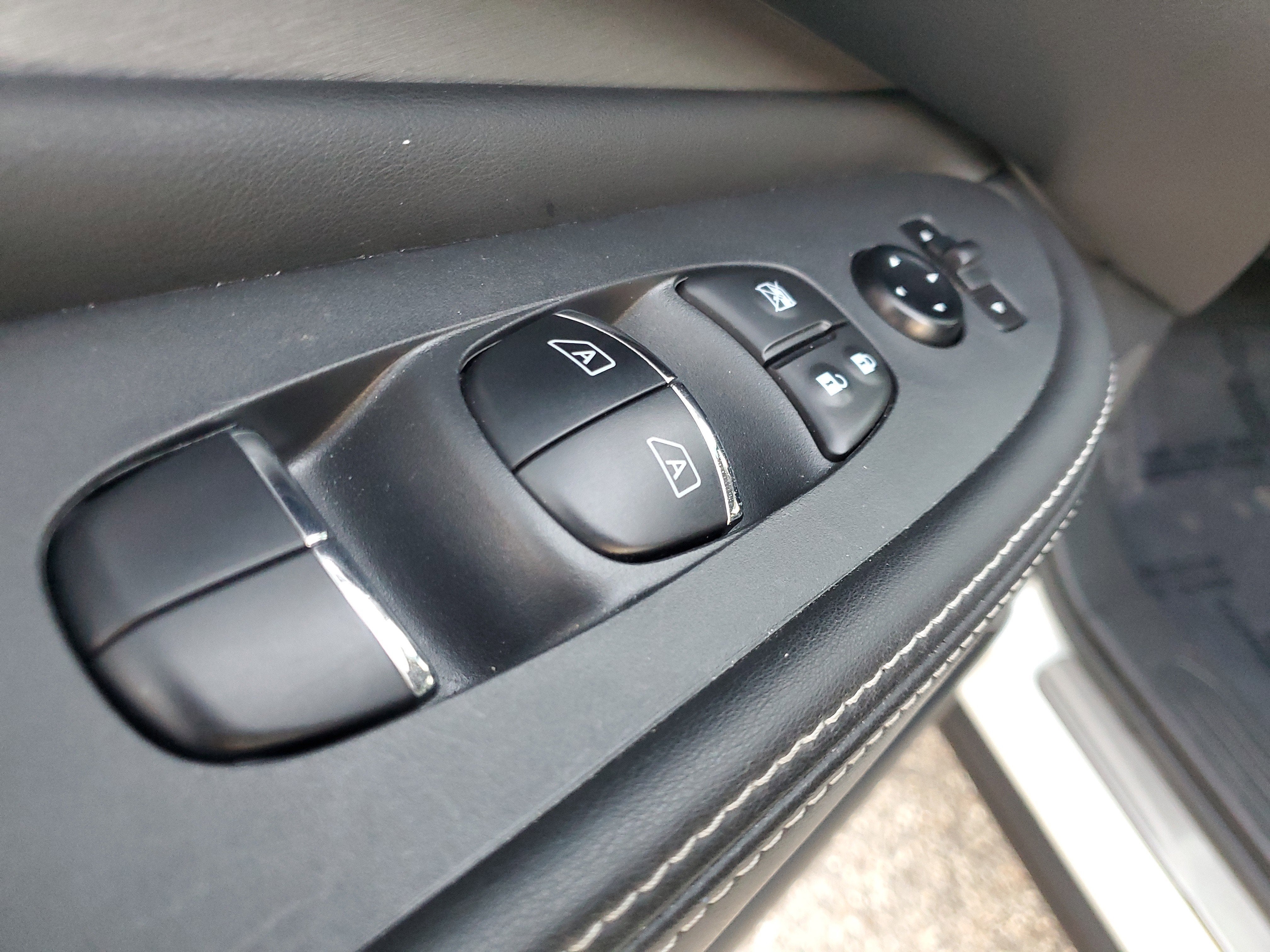 2022 Nissan Murano SL