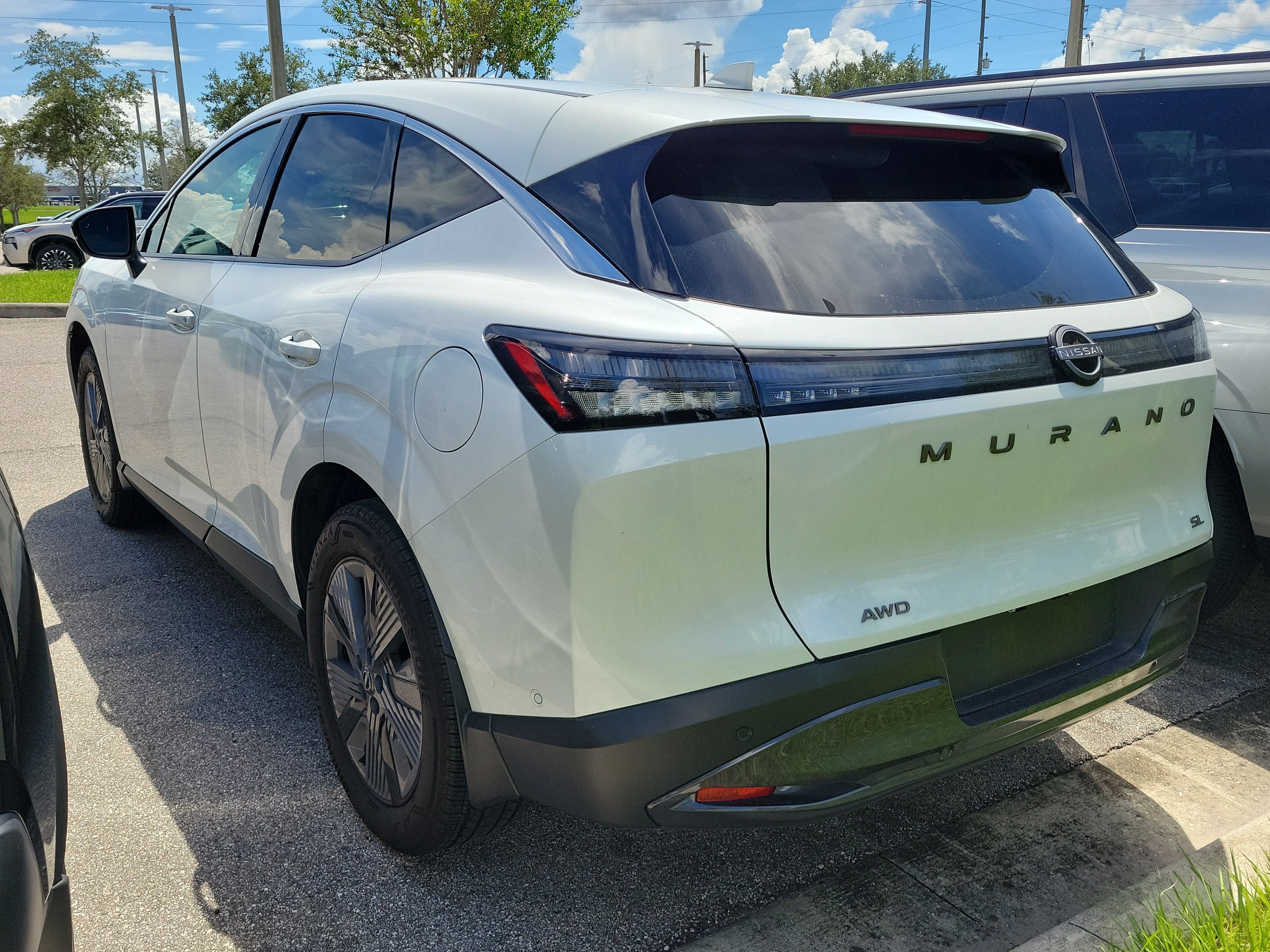 2025 Nissan Murano SL