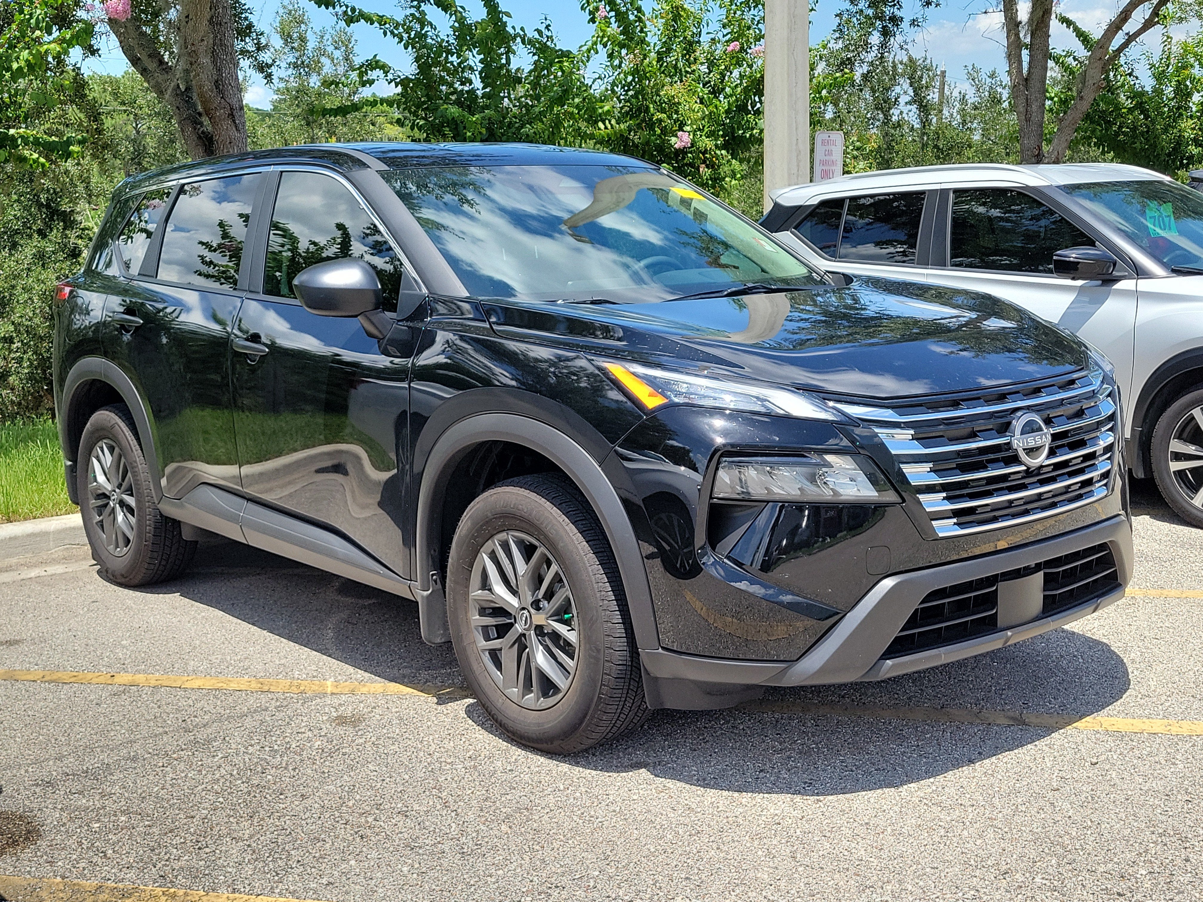 2025 Nissan Rogue S