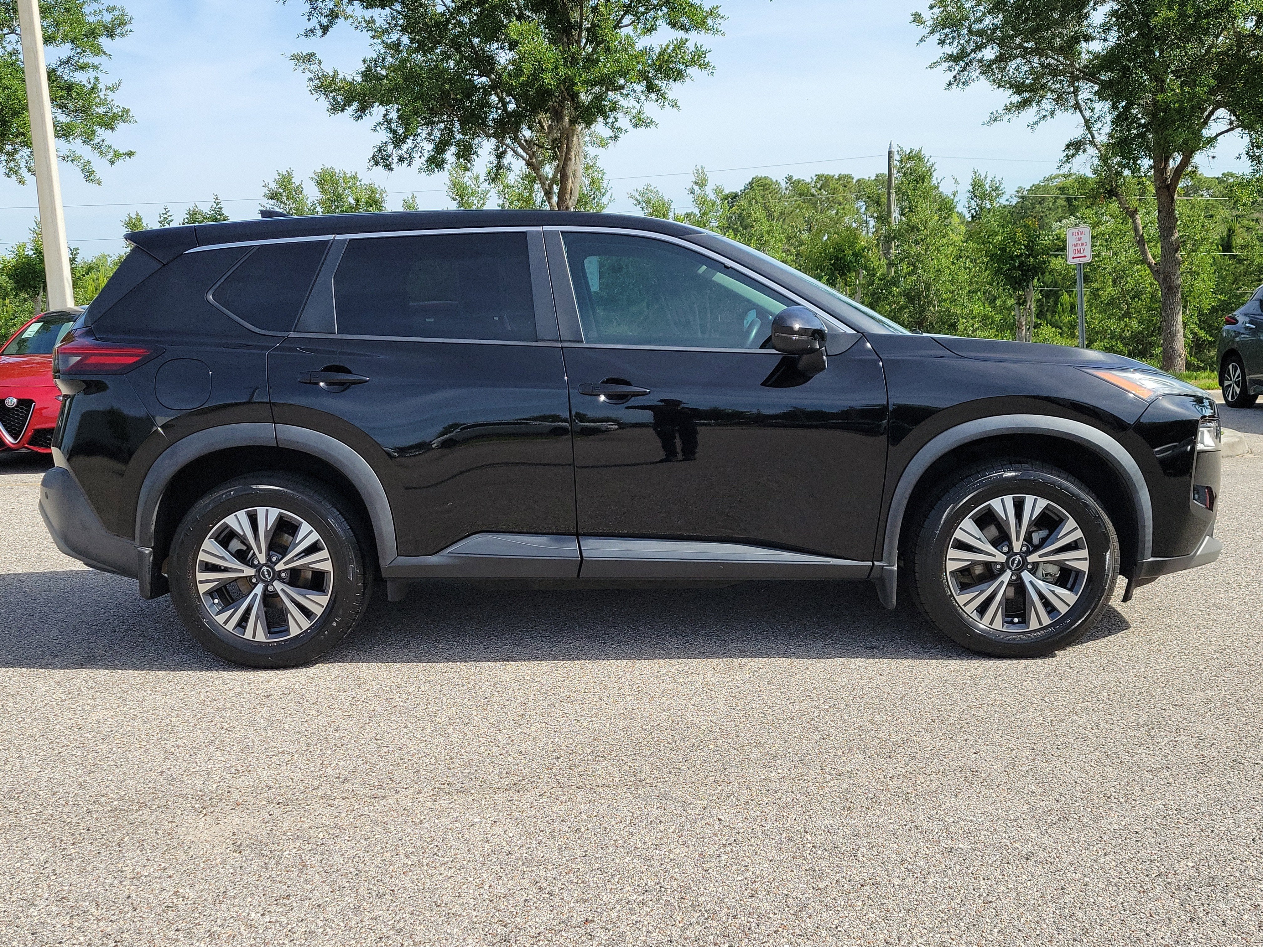 2022 Nissan Rogue SV