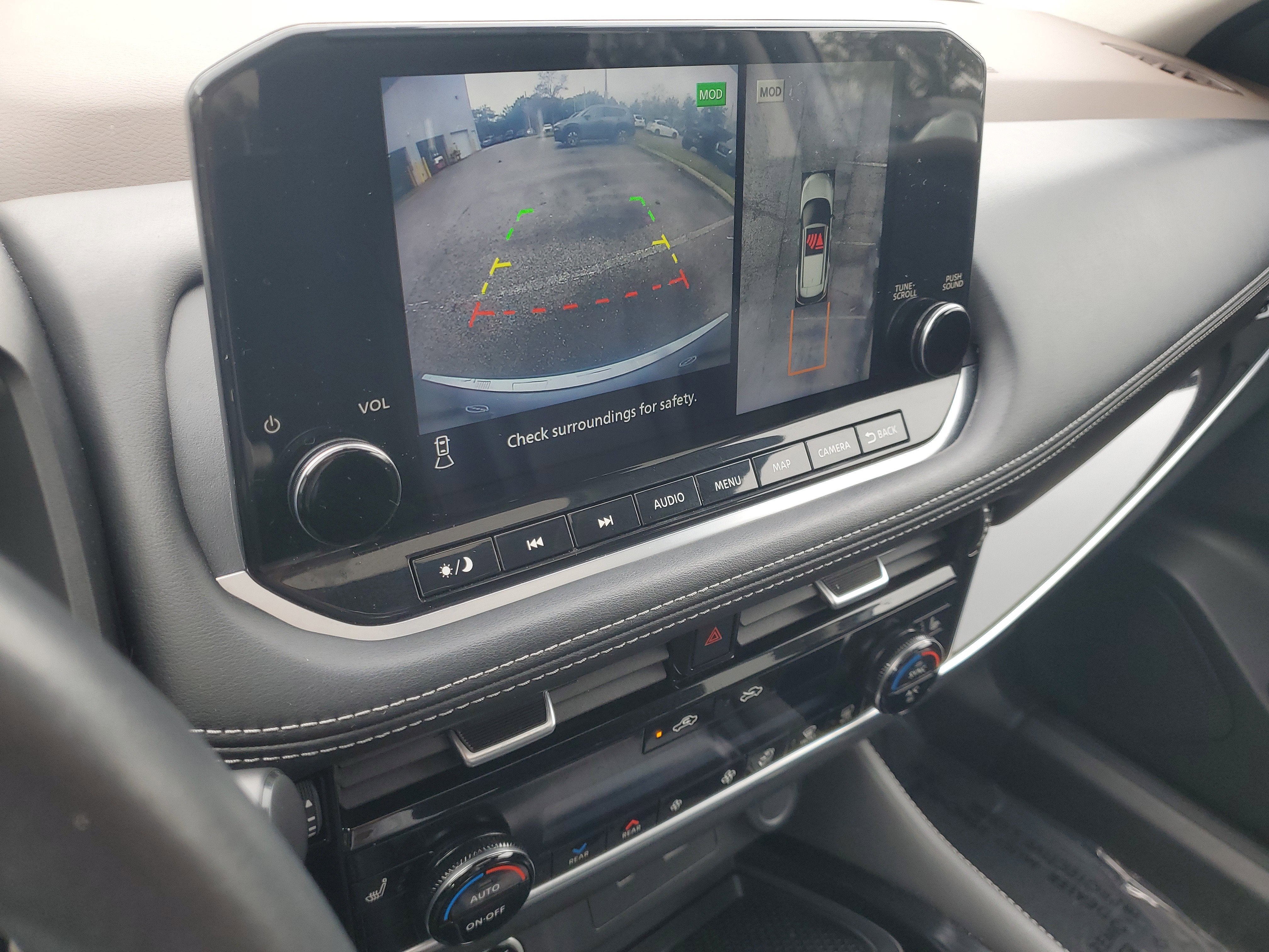 2022 Nissan Rogue SL