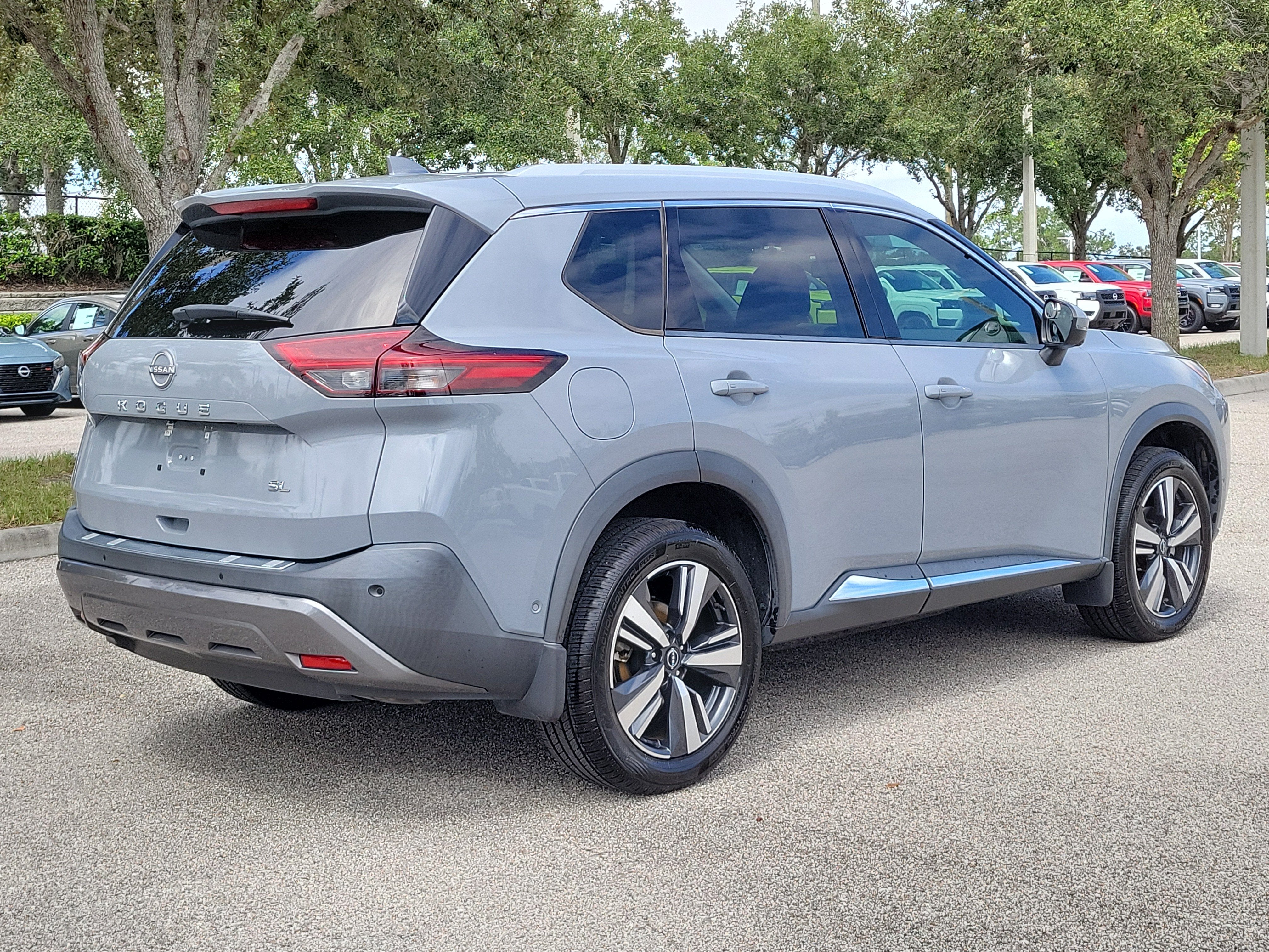 2023 Nissan Rogue SL