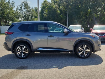 2022 Nissan Rogue SL