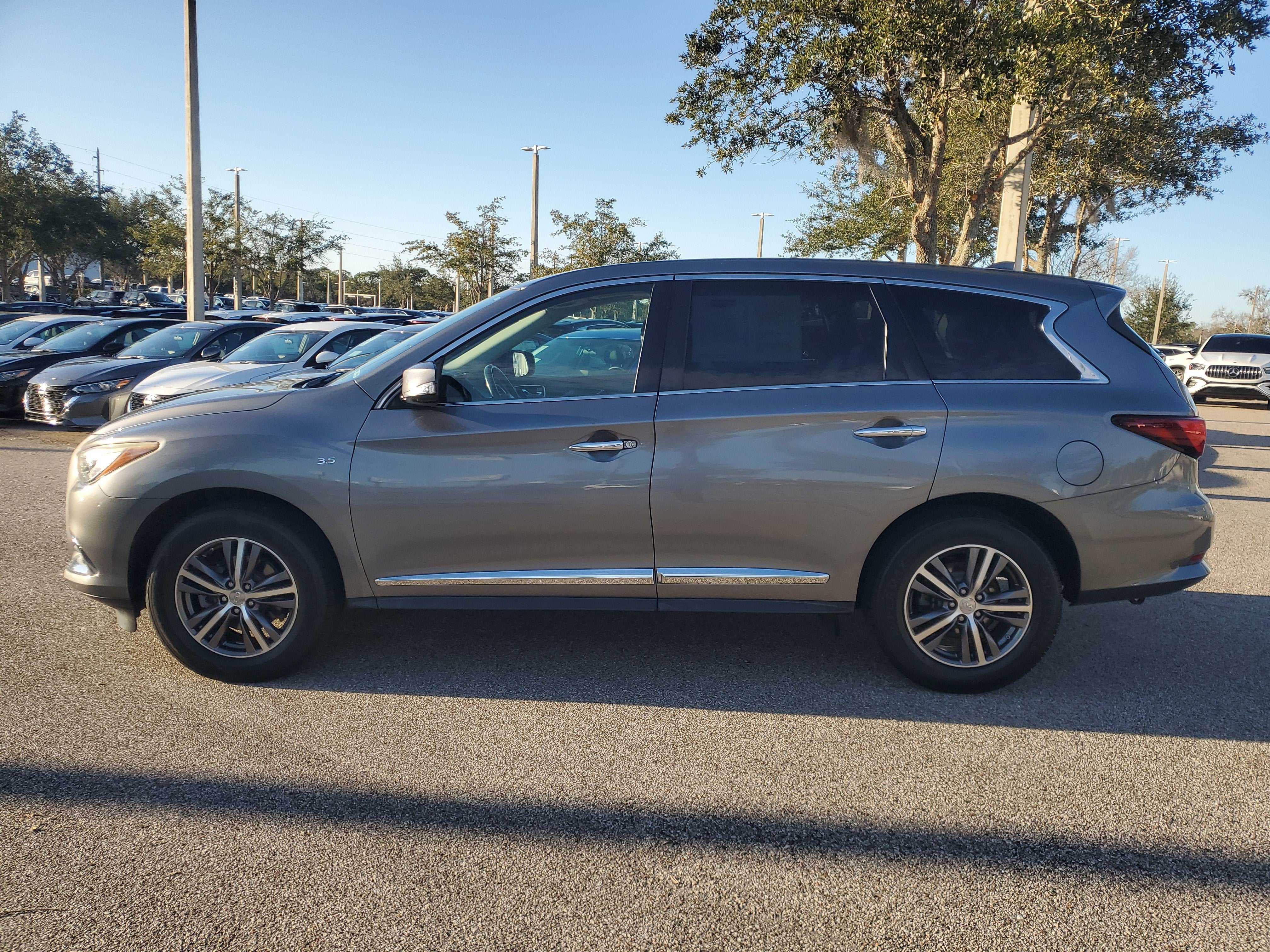 2018 INFINITI QX60 Base