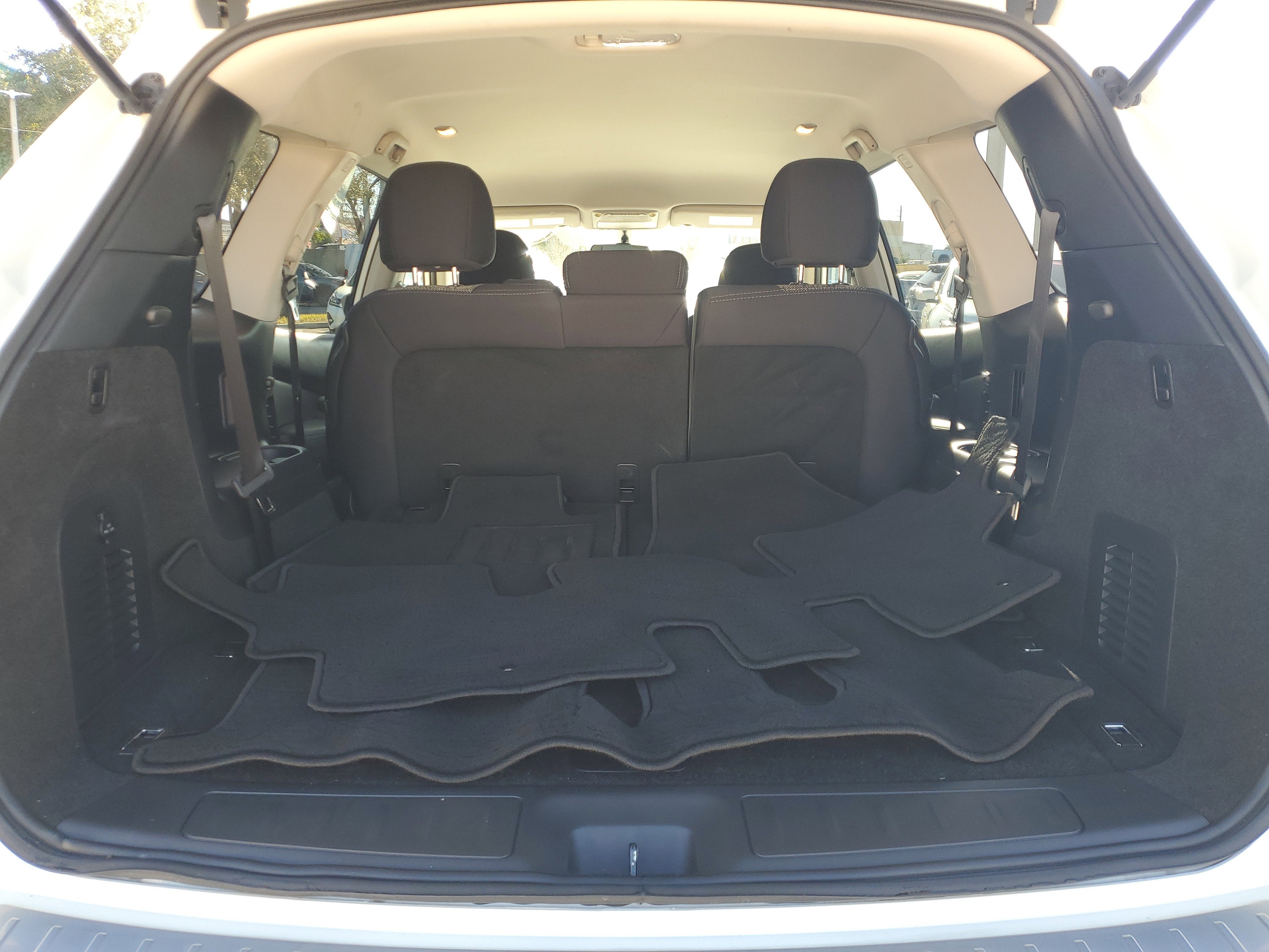 2020 Nissan Pathfinder S