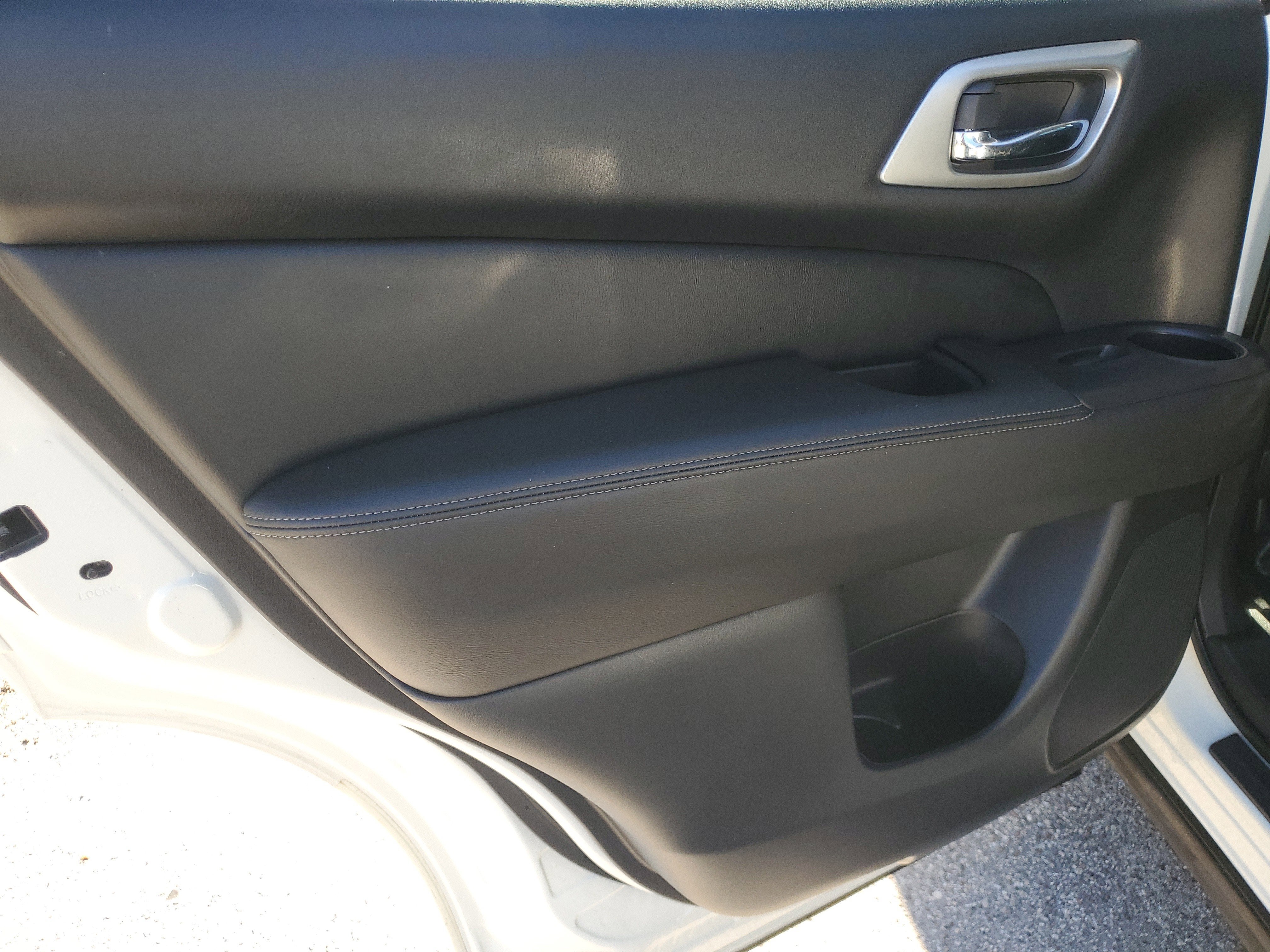 2020 Nissan Pathfinder S