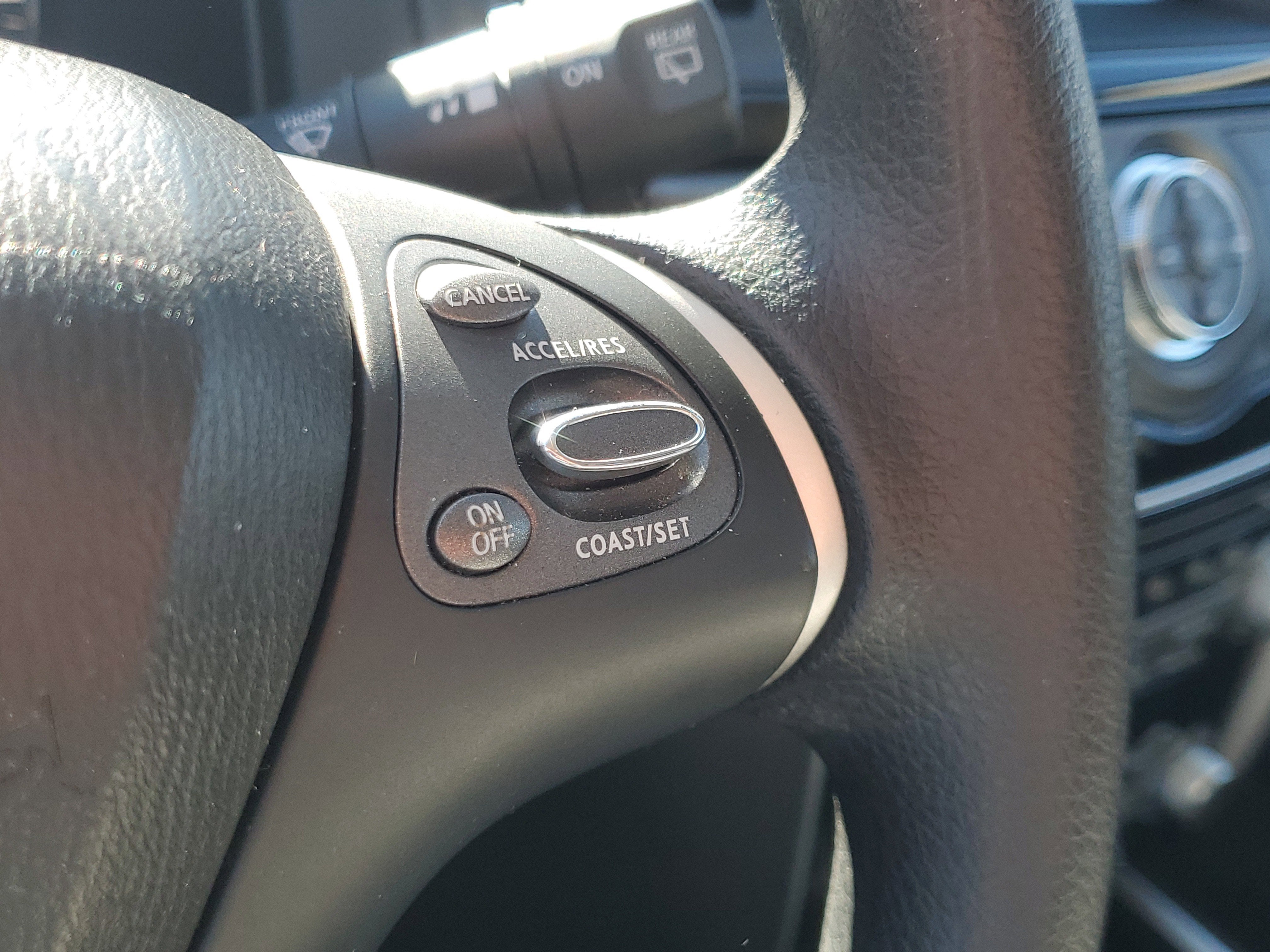 2020 Nissan Pathfinder S