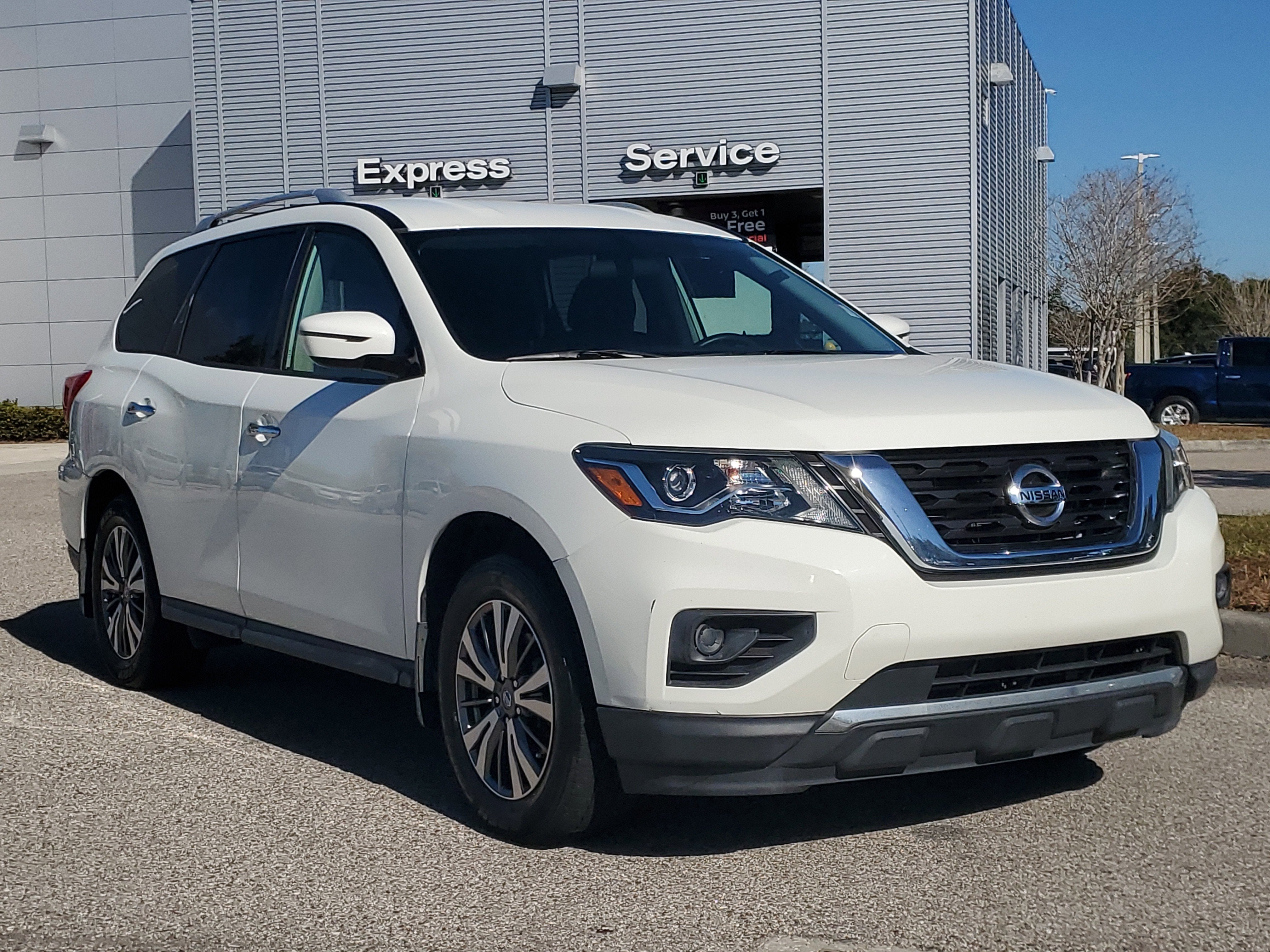 2020 Nissan Pathfinder S